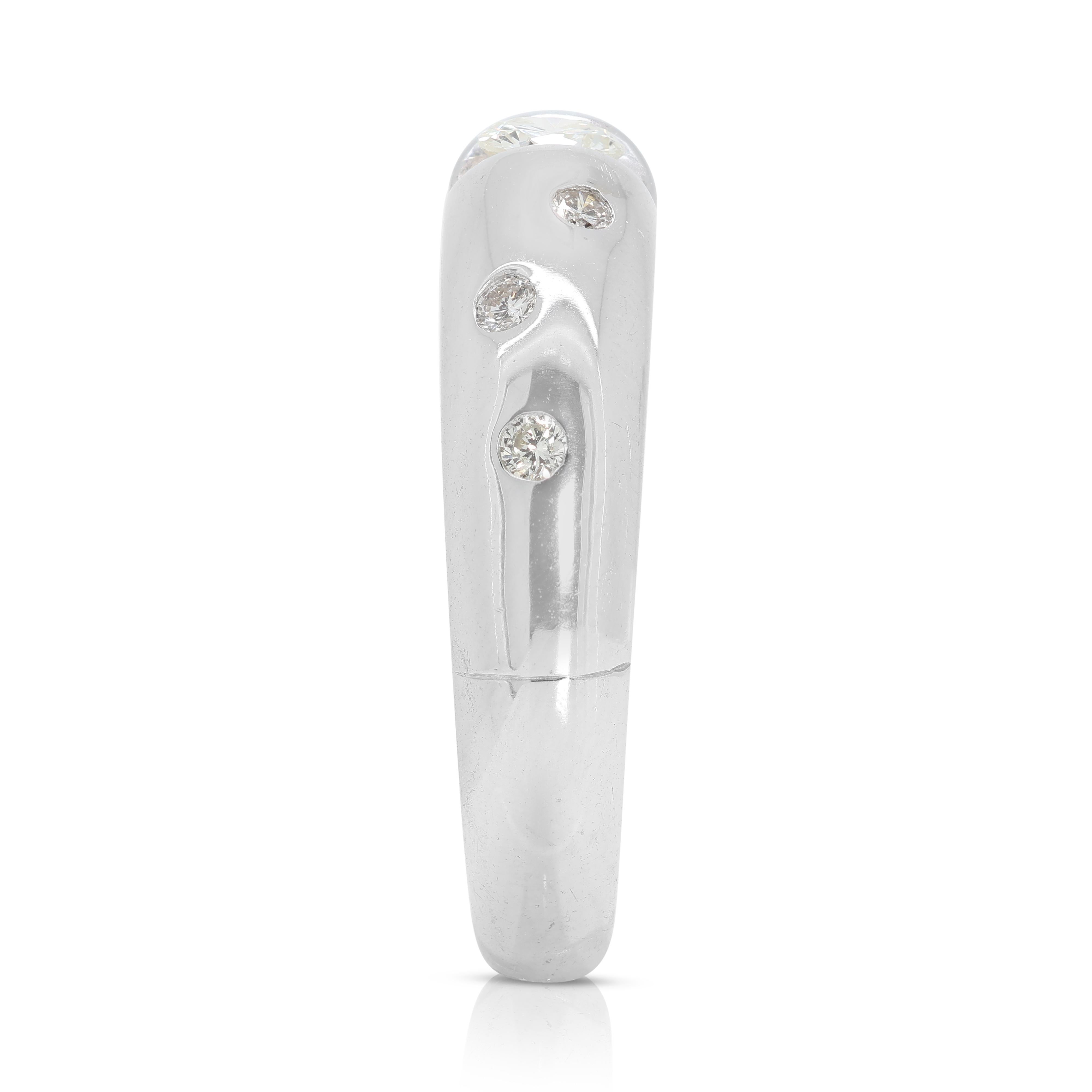 Women's Stunning 0.29ct Natural Diamond Ring in 18K White Gold For Sale