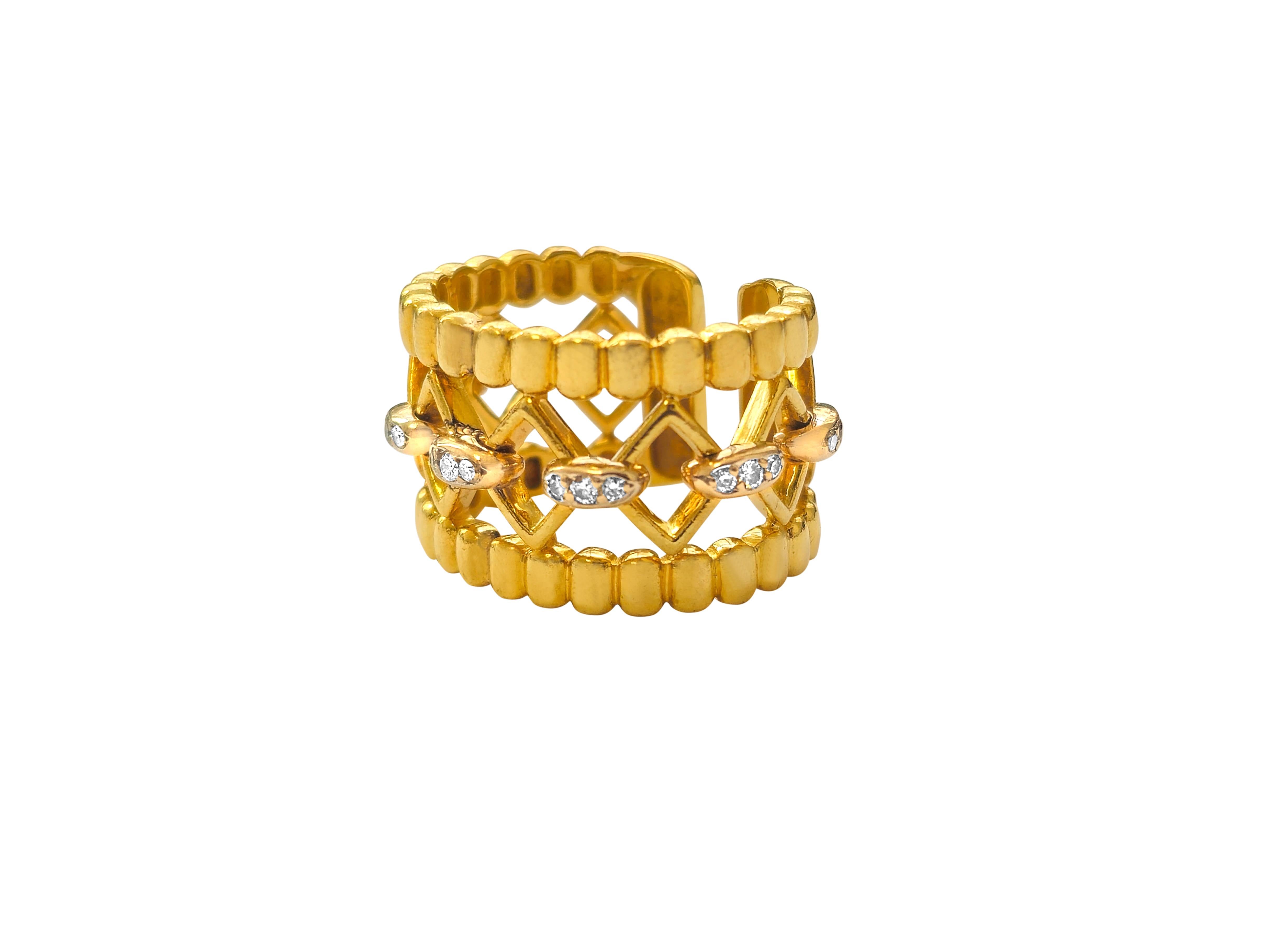 Stunning 0.30ct Diamond Ladies Ring in 18K Yellow Gold For Sale 1
