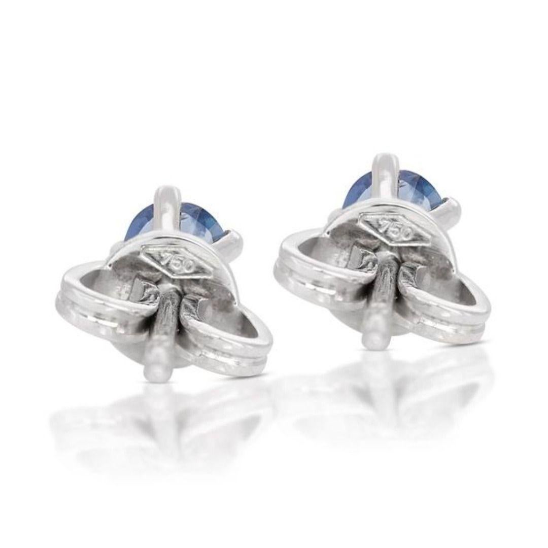 Stunning 0.30ct Sapphire Stud Earrings set in 18K White Gold For Sale 1