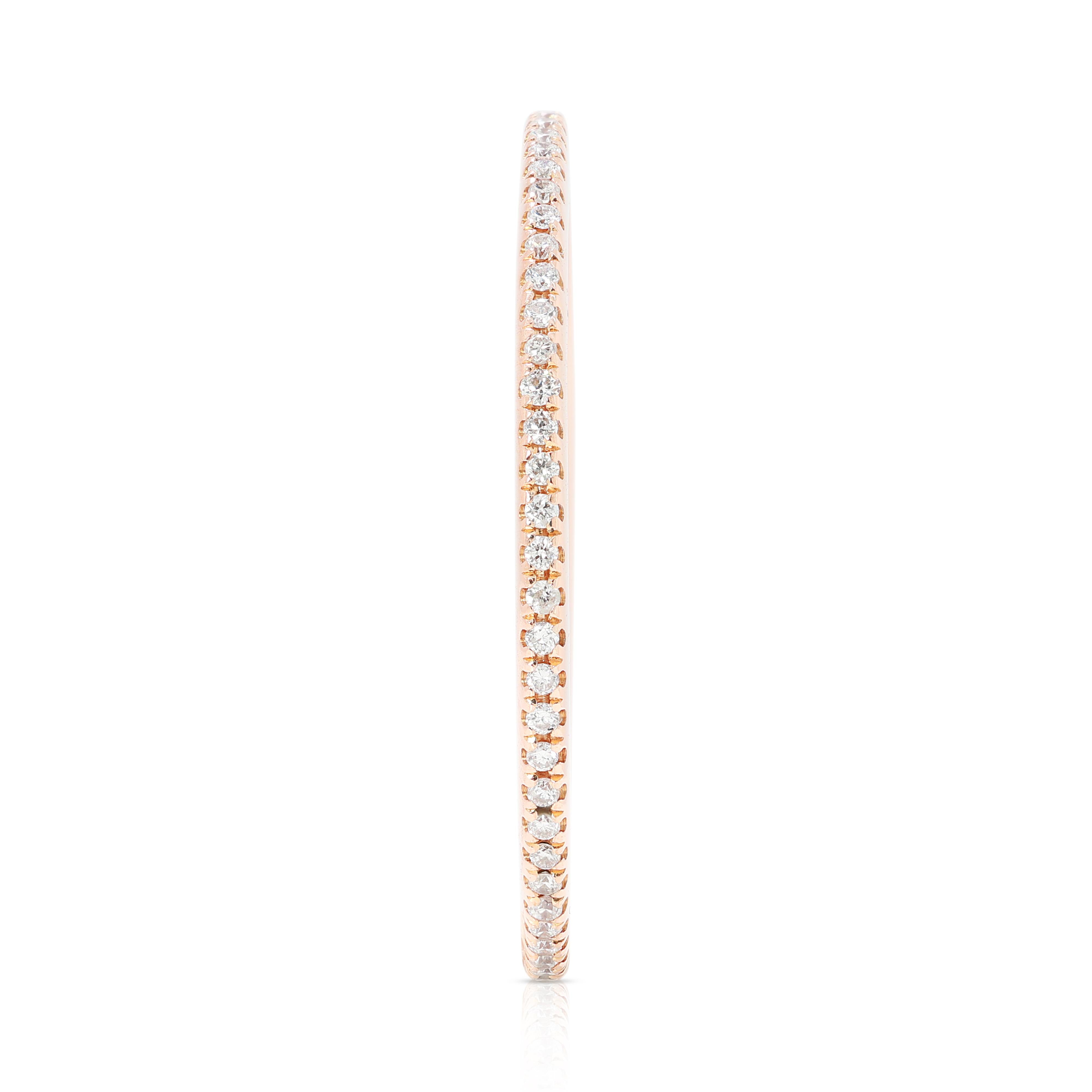 Atemberaubender 0,32ct runder Brillant-Diamant-Ewigkeitsring in 18K Rose Gold im Zustand „Hervorragend“ im Angebot in רמת גן, IL