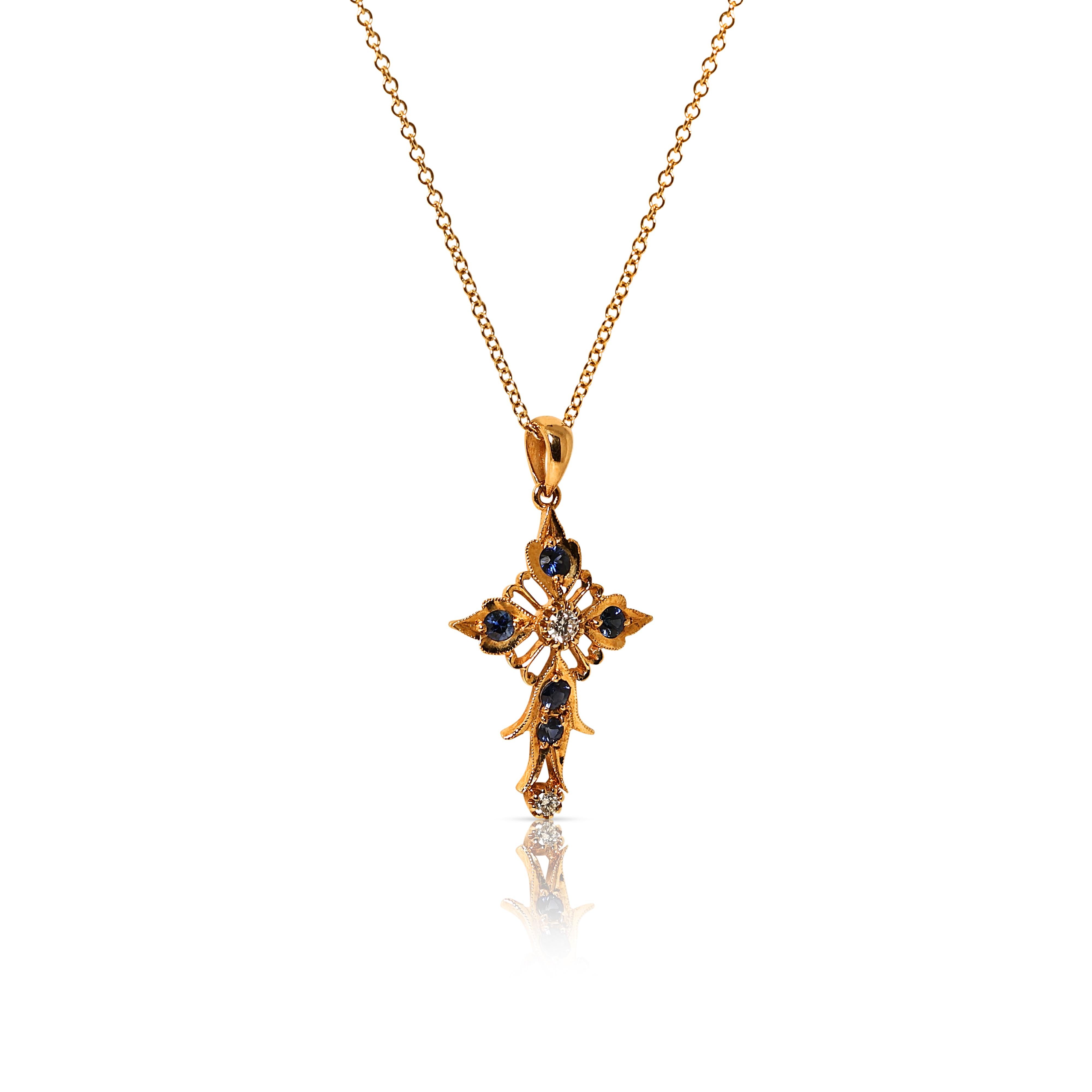 Stunning 0.46ct Diamonds and Sapphires Necklace in 18K Yellow Gold For Sale 2