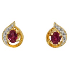 Stunning 0.46ct Ruby 
Diamond Stud Earrings in 18K Yellow Gold