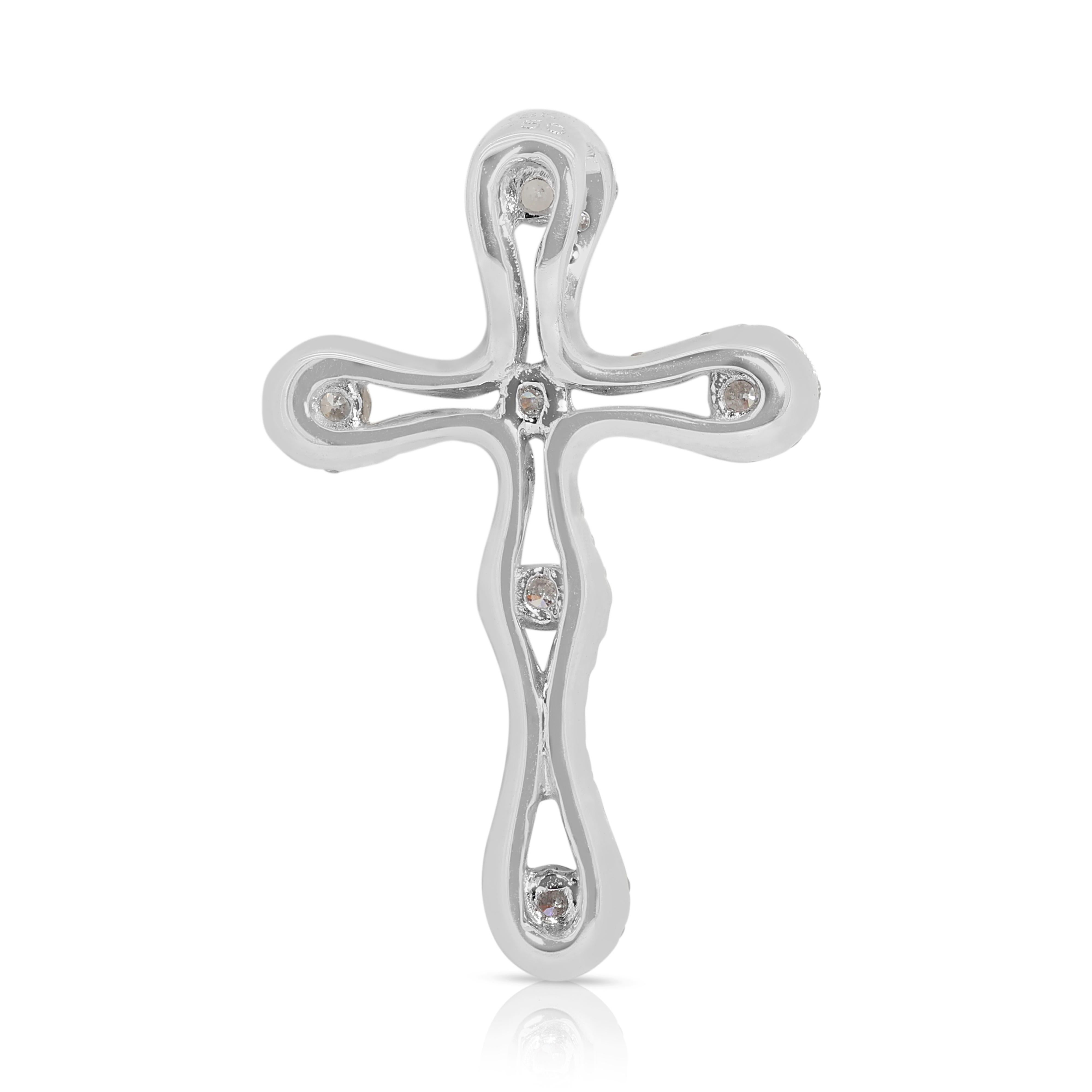 Superbe pendentif croix en or blanc 18 carats et diamants de 0,48 carat en vente 1