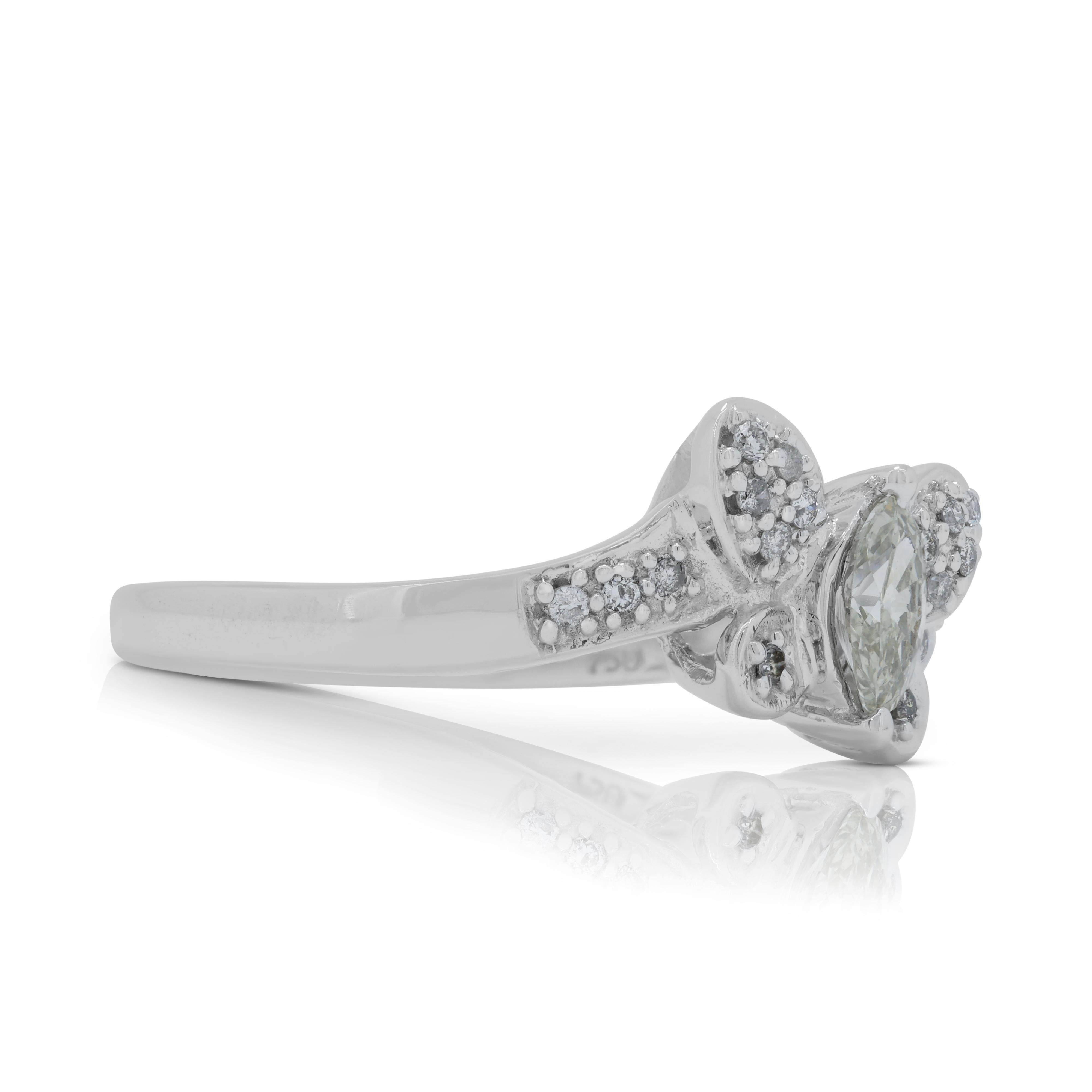 Stunning 0.505ct Diamonds Butterfly-Shaped Ring in 18K White Gold In Excellent Condition For Sale In רמת גן, IL
