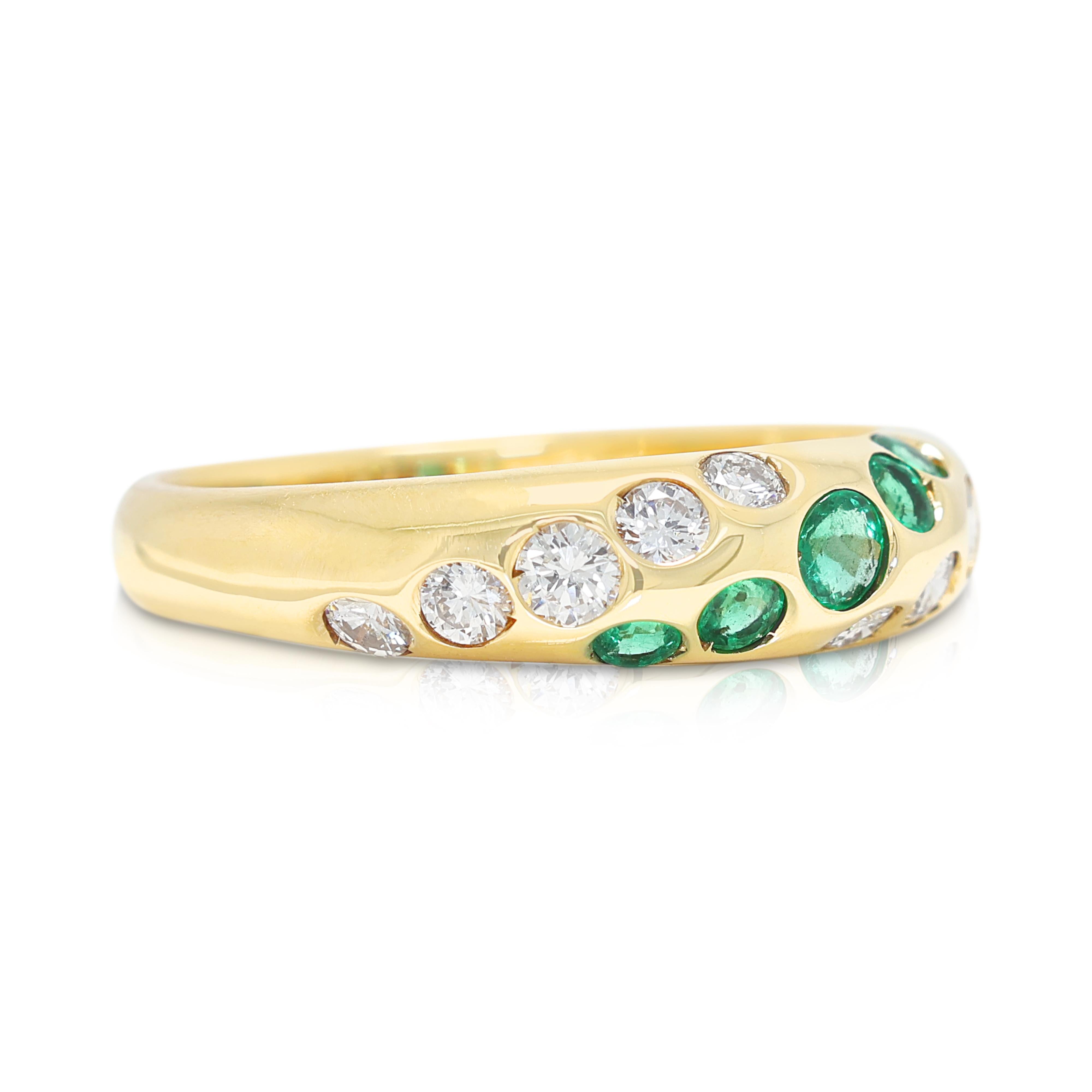 Stunning 0.60ct Natural Emerald and Diamond Band in 18K Yellow Gold For ...