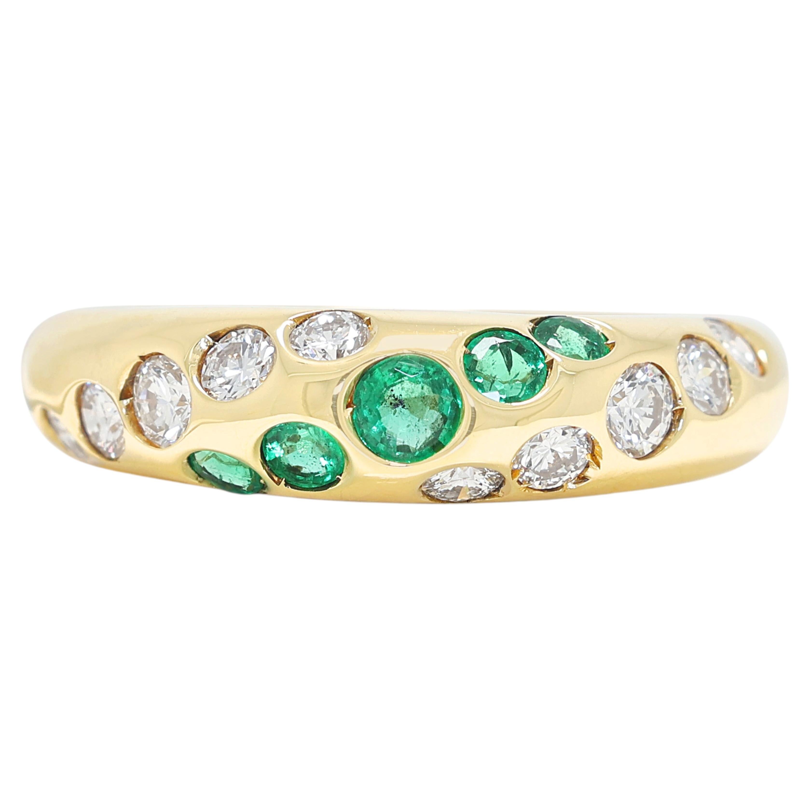 Atemberaubende 0,60ct natürlichen Smaragd und Diamant Band in 18K Gelbgold