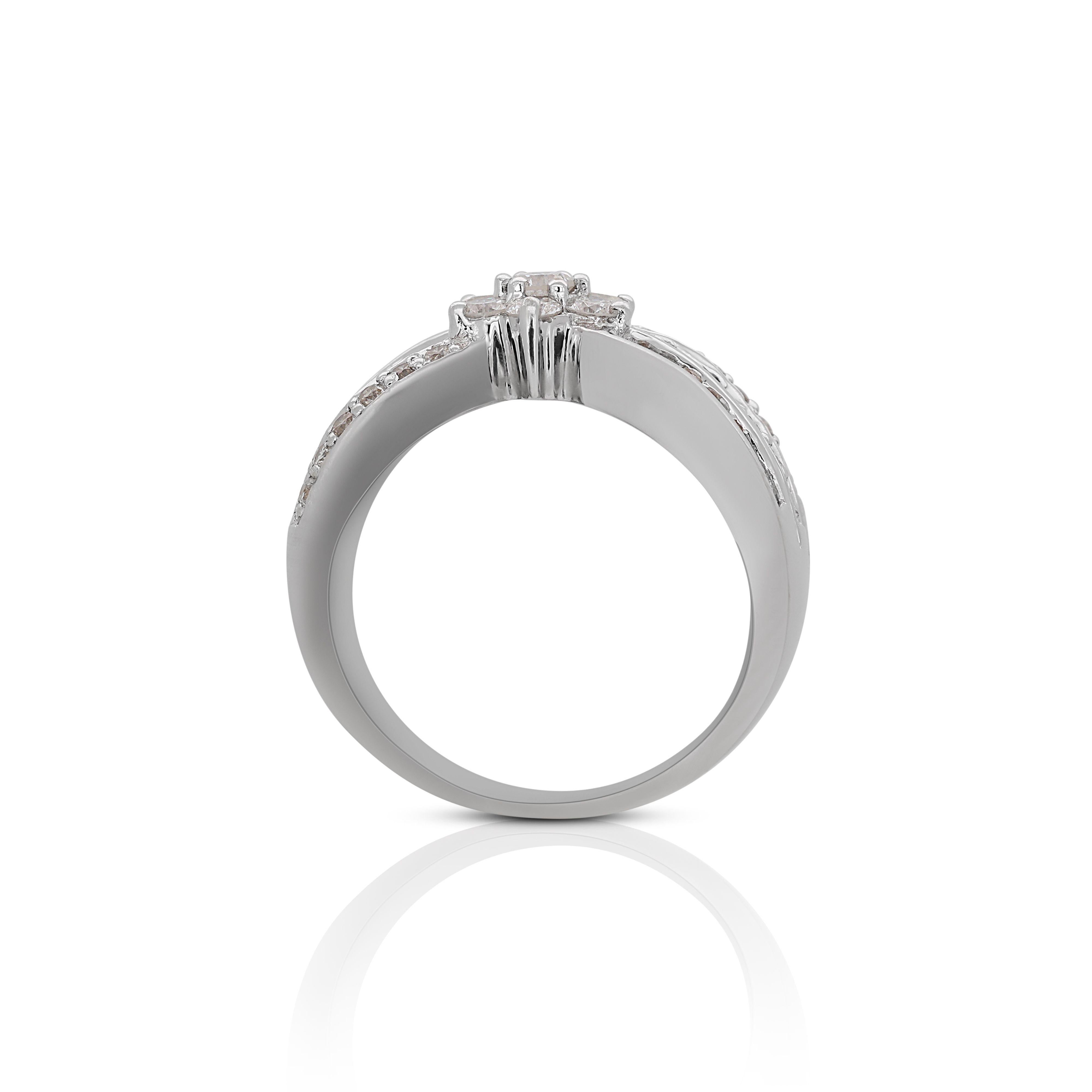 Women's Stunning 0.64ct Ribbon Shaped Diamond Ring For Sale