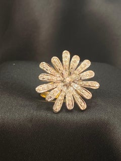 Stunning 0.80 Cts F/VS1 Round Brilliant Cut Natural Diamonds Daisy Ring 14K Gold