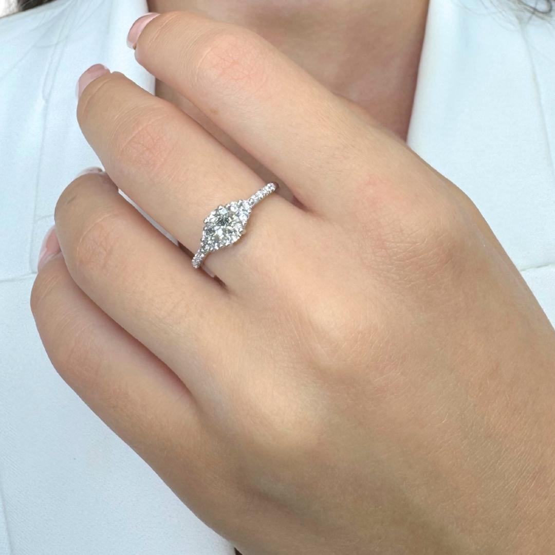 Whiting bague en or blanc 18k avec 0.83ct de diamants - certifié IGI en vente 5
