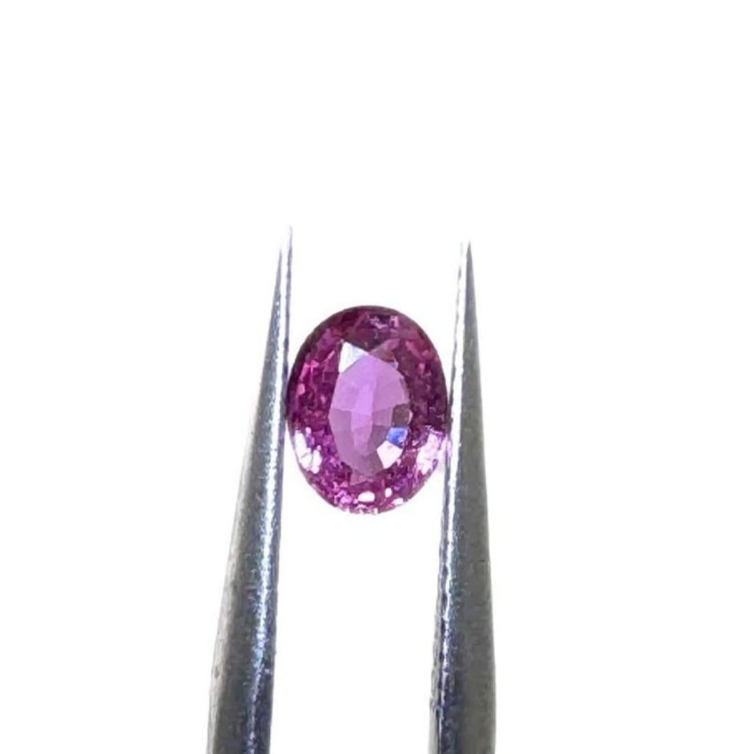 Oval Cut Stunning 0.88ct Sapphire Gemstone - GIA Certified For Sale