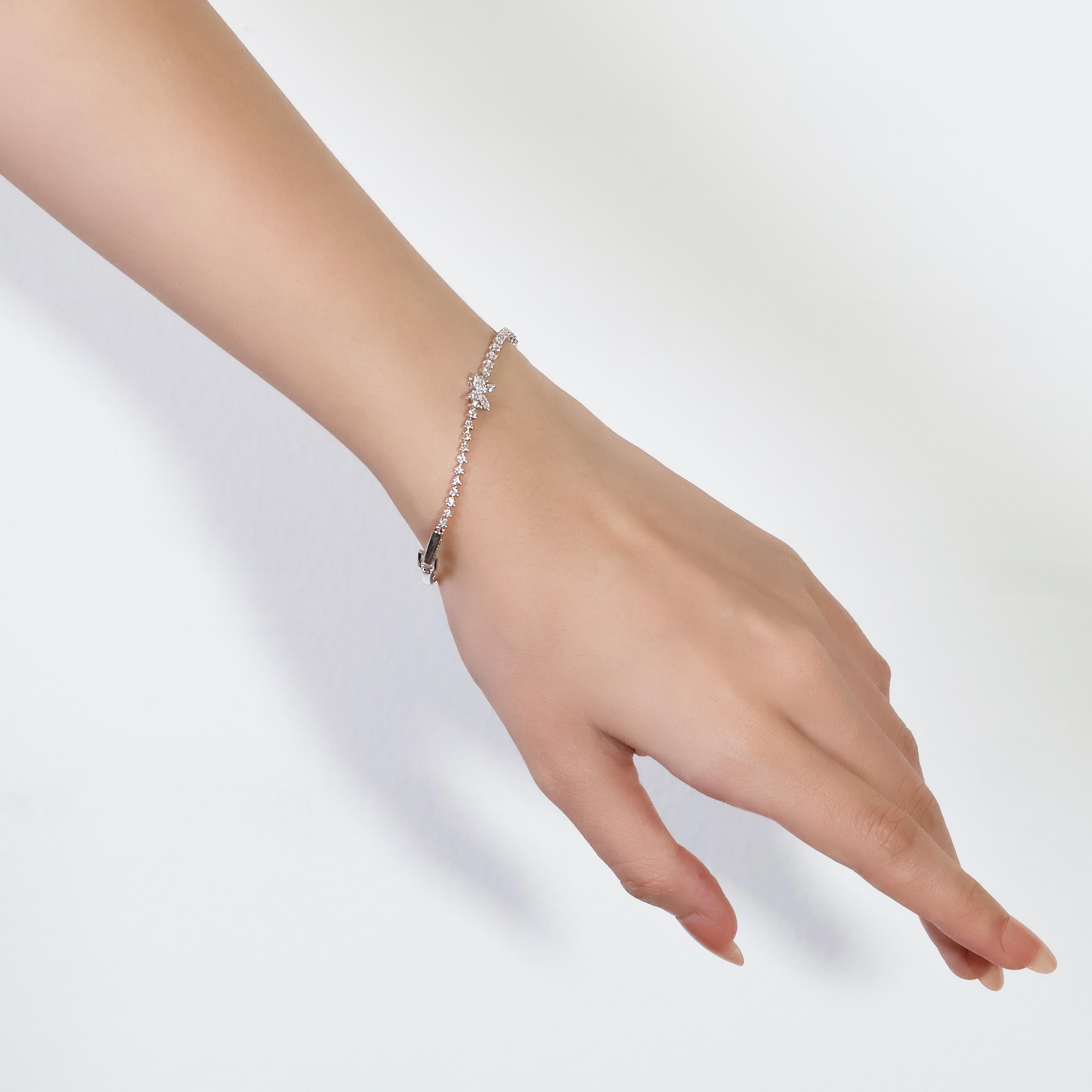 Atemberaubendes Armband mit 0,89 Karat Naturdiamanten aus 18 Karat Weißgold 3