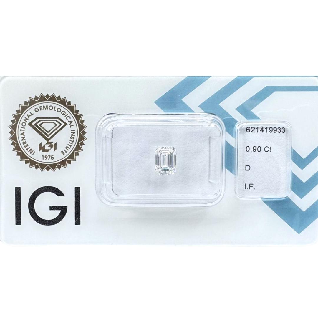 Stunning 0.90ct Ideal Cut Natural Diamond - IGI Certified

This exquisite 0.90-carat emerald cut diamond represents the pinnacle of gemstone quality and elegance. This diamond is securely encased in a security blister, ensuring its protection.