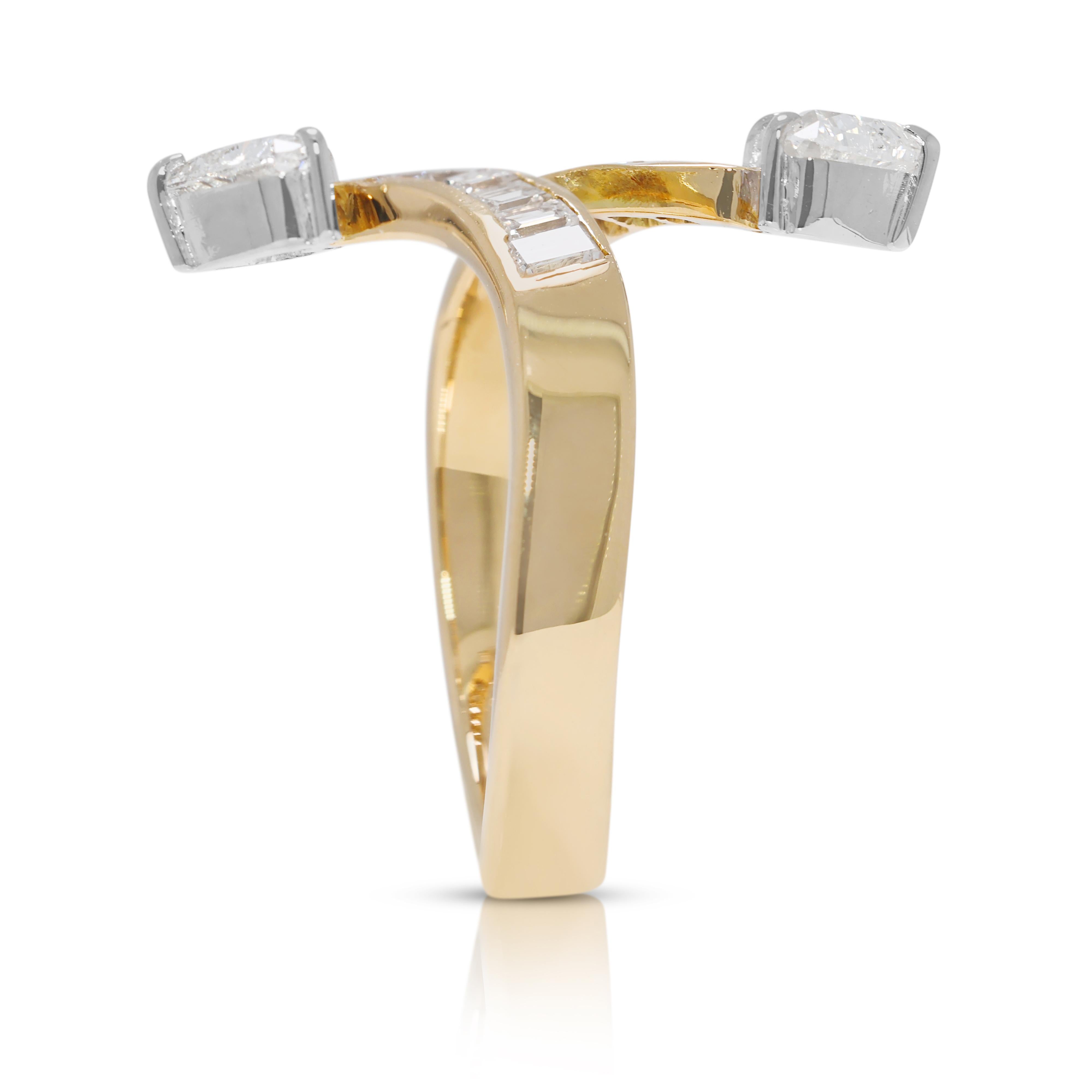 Atemberaubender Wickelring mit 0,9 Karat Naturdiamanten aus 18K Gelbgold (Herzschliff) im Angebot