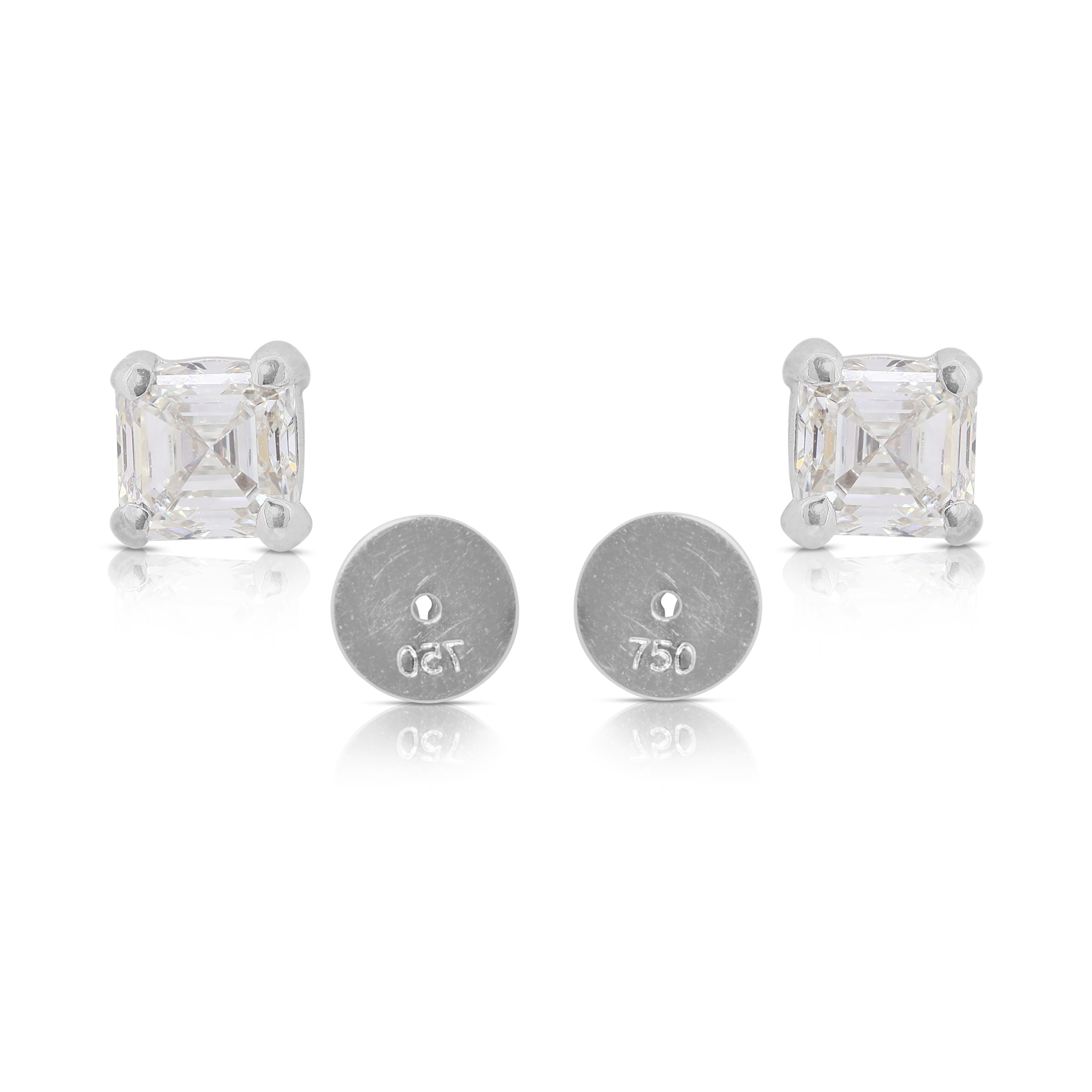 Clous d'oreilles en or blanc 18 carats avec diamants naturels de 1,00 carat en vente 2