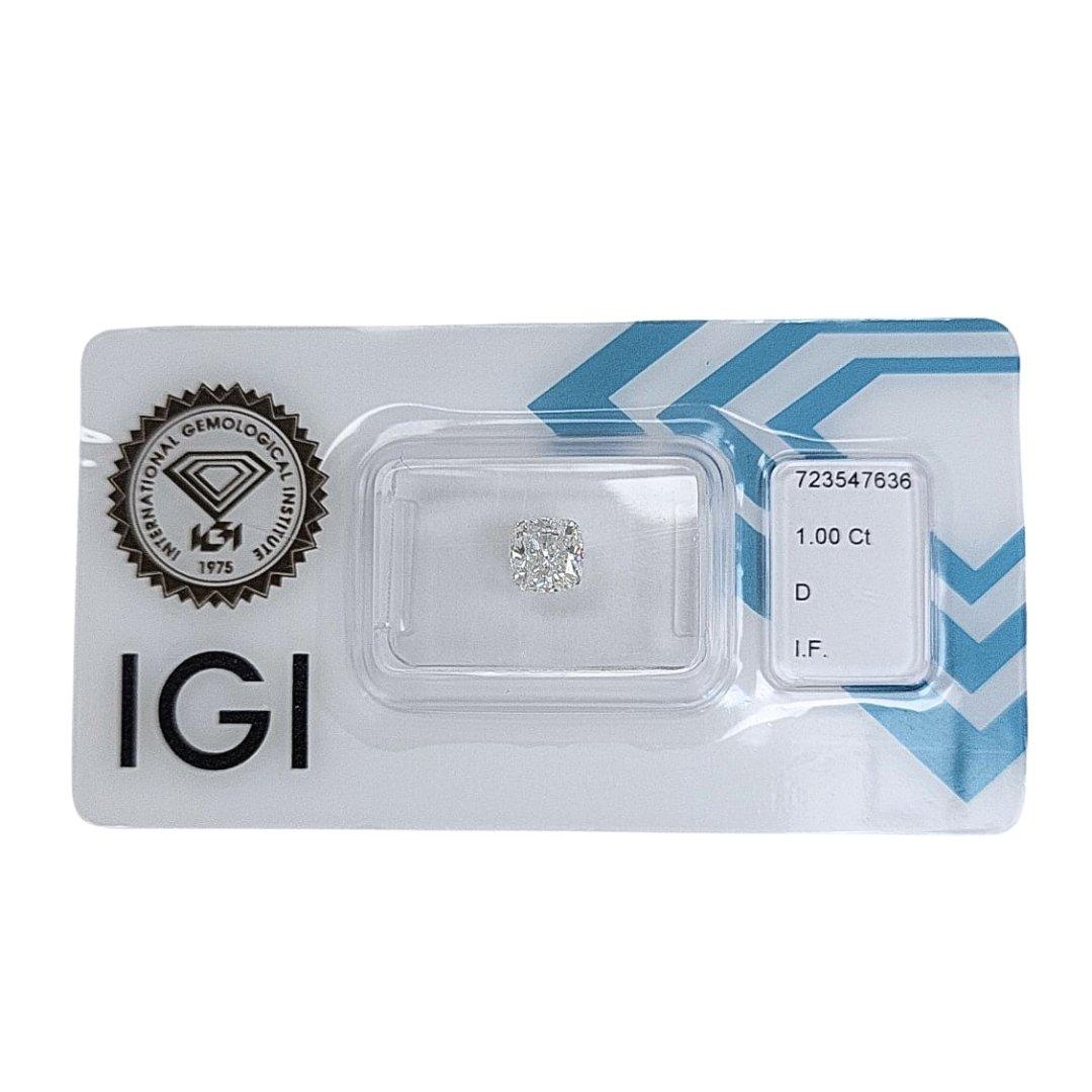 Stupendo diamante a forma di cuscino da 1,00ct - certificato IGI

Questo diamante quadrato con taglio a cuscino da 1,00 ct garantisce una brillantezza e uno scintillio mozzafiato. Certificato dall'IGI e sigillato in un blister di sicurezza a prova