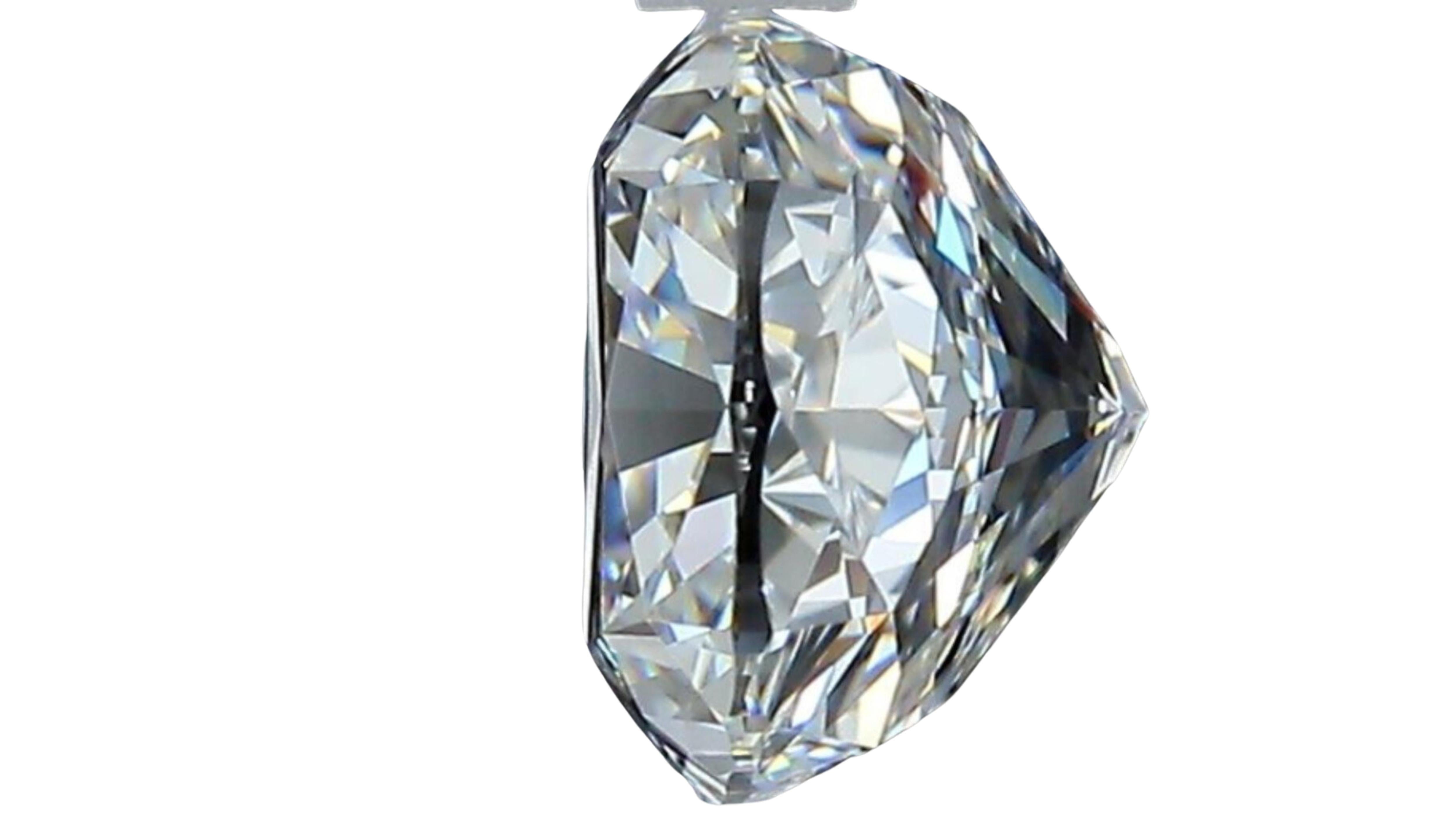 Stunning 1.01 Carat Square Cushion Natural Diamond In New Condition For Sale In רמת גן, IL