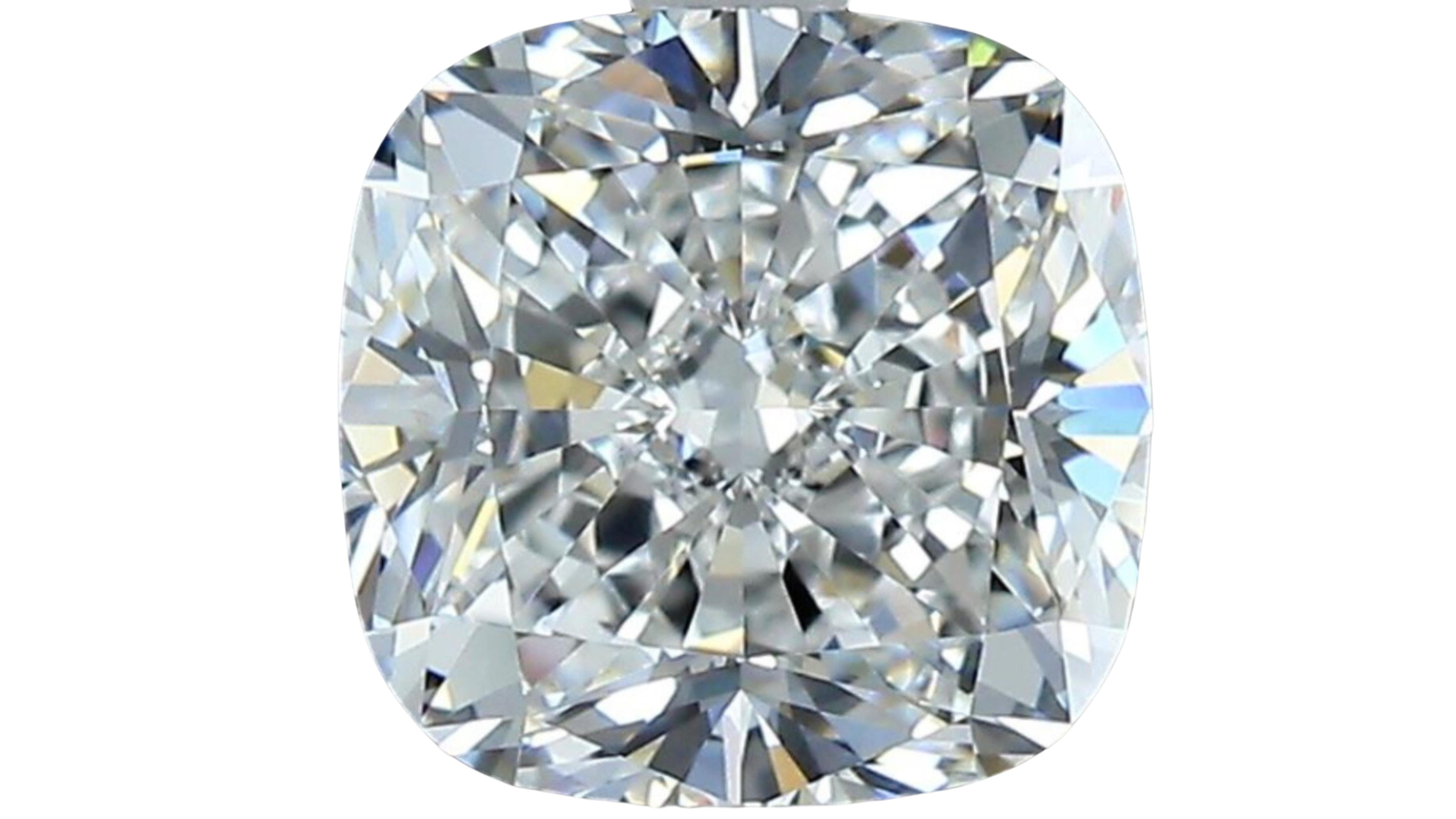 Stunning 1.01 Carat Square Cushion Natural Diamond For Sale 2