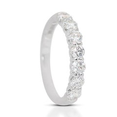 Stunning 1.03 Carat Round Brilliant Diamond Ring in 18K White Gold