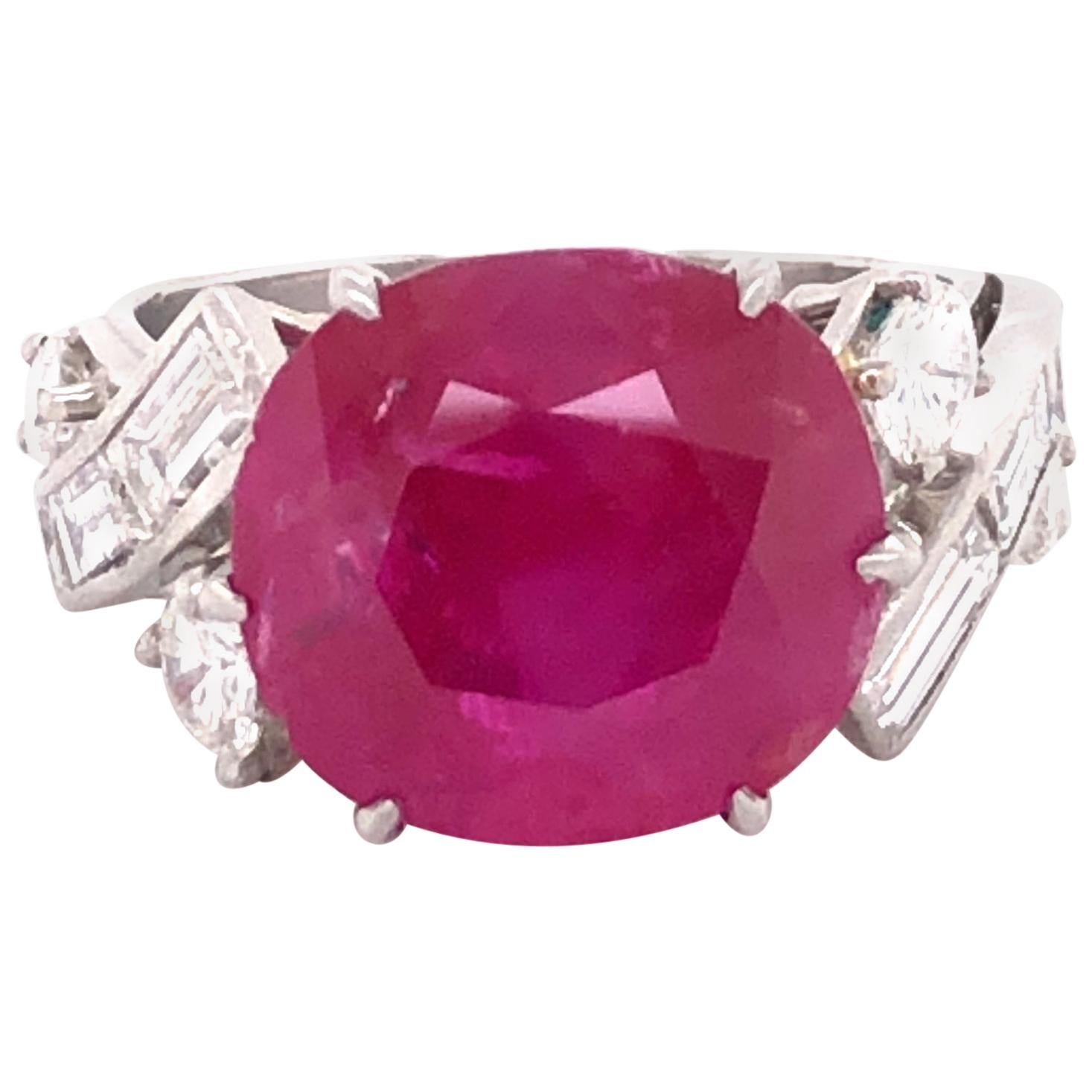 Stunning 10.40 Carat Burma Ruby and Diamond Ring in Platinum 950