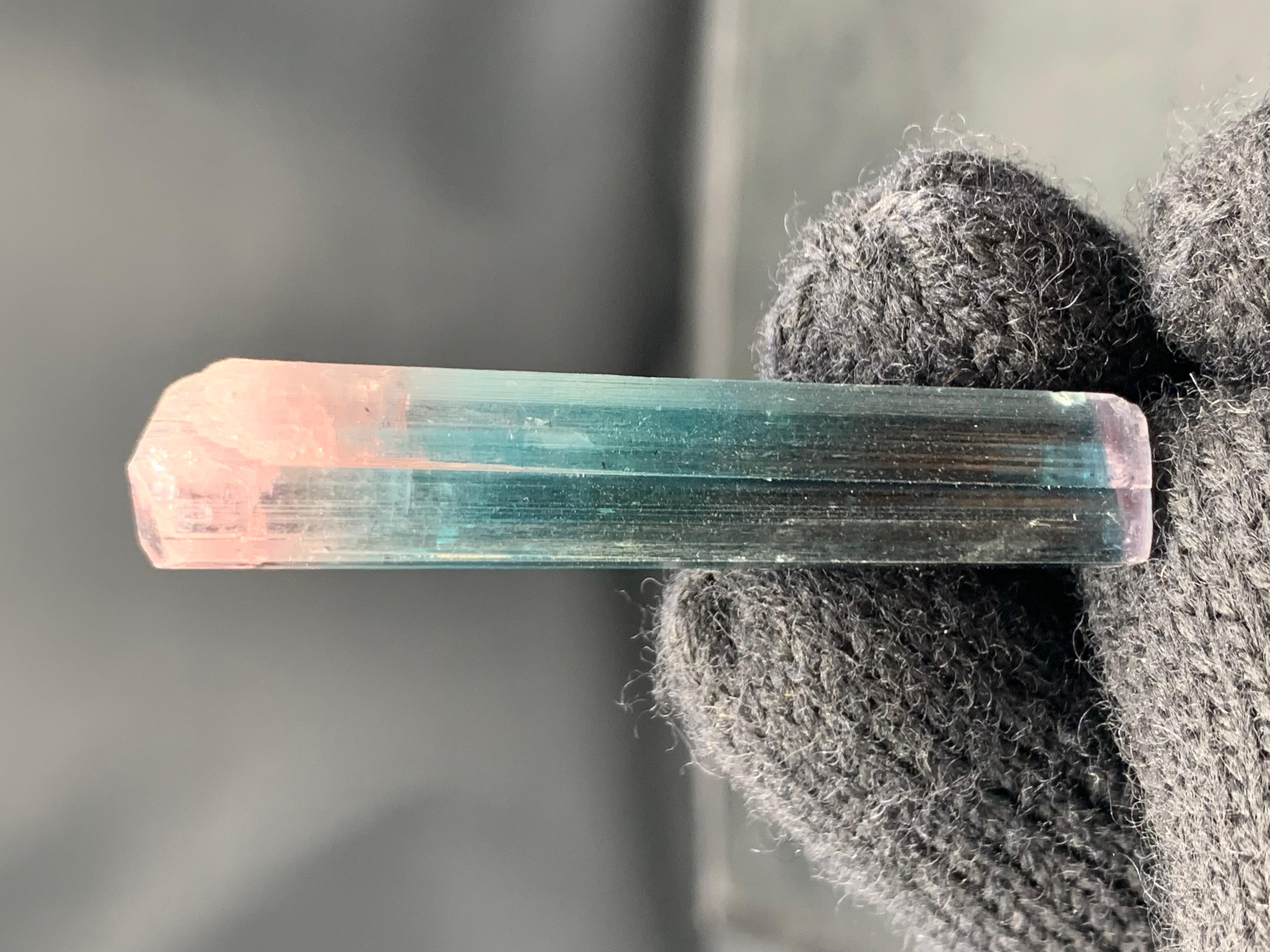 Atemberaubender 10,47 Gramm Bi Farbe Turmalin Kristall aus Afghanistan-Mine im Angebot 9
