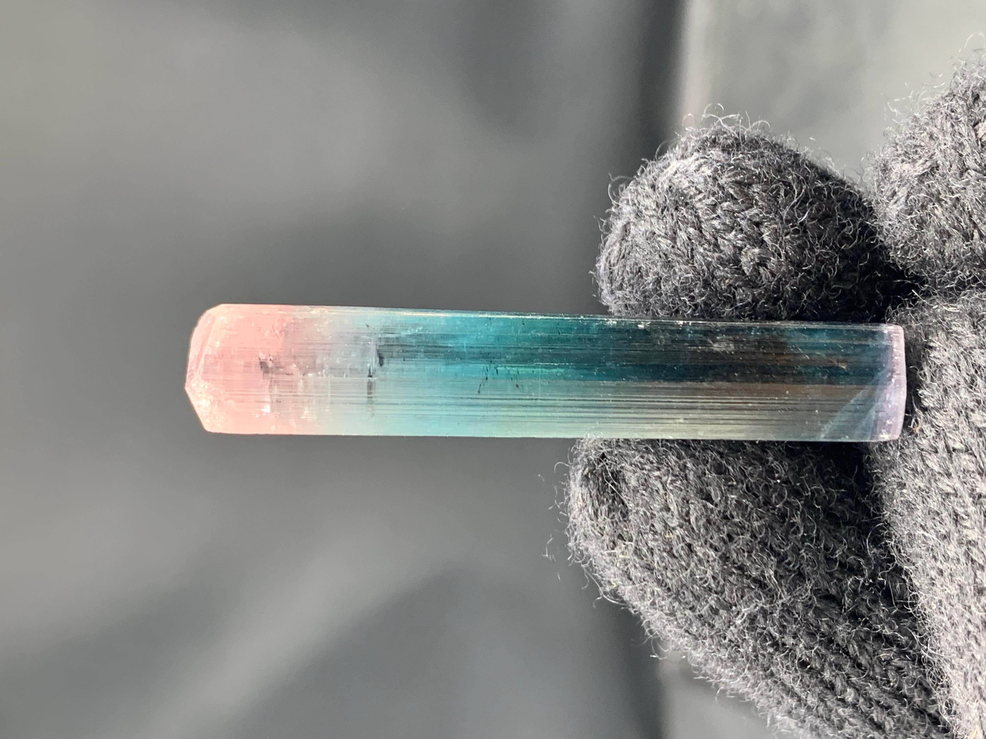 Atemberaubender 10,47 Gramm Bi Farbe Turmalin Kristall aus Afghanistan-Mine im Angebot 10