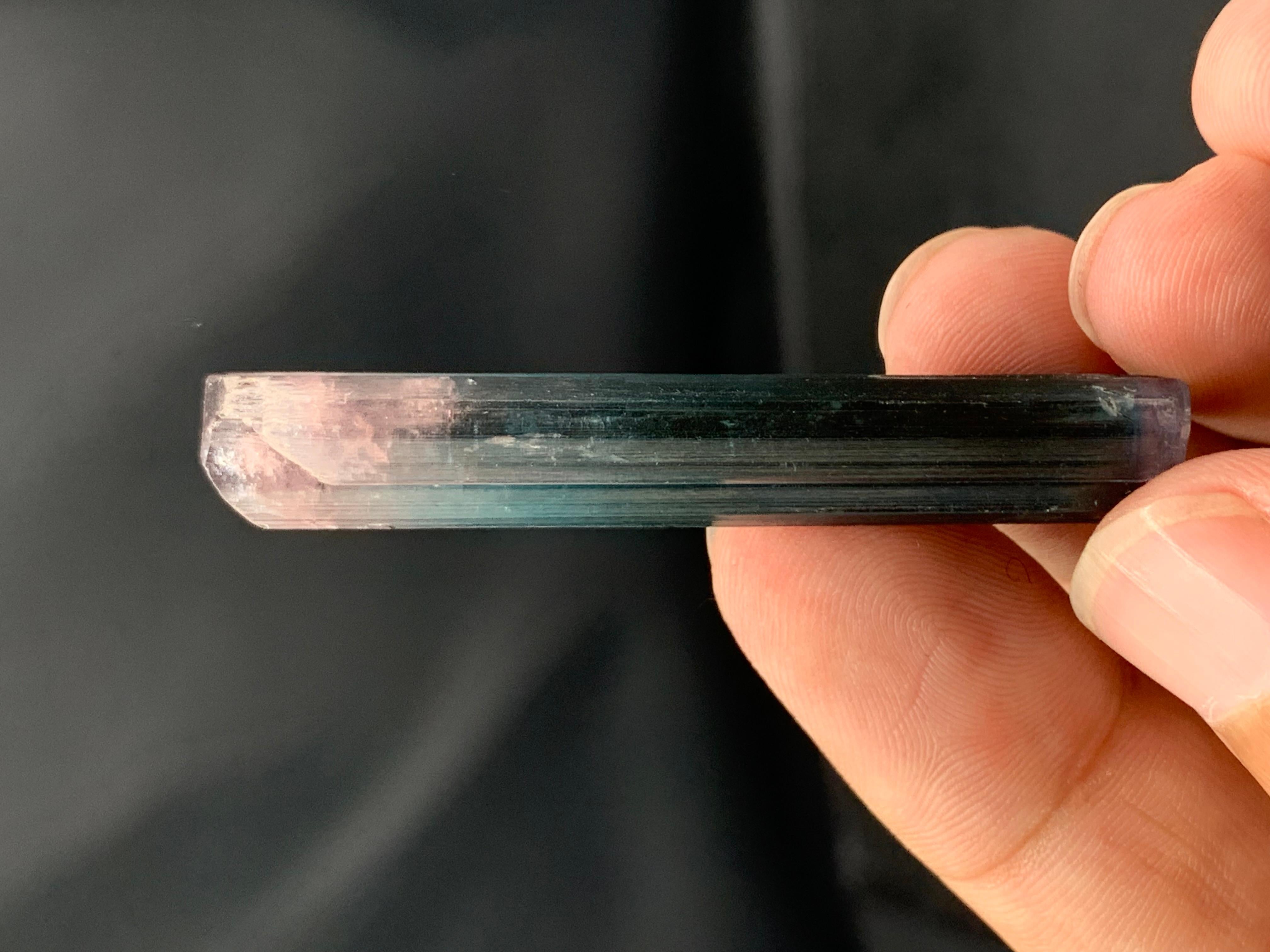 Atemberaubender 10,47 Gramm Bi Farbe Turmalin Kristall aus Afghanistan-Mine im Angebot 1