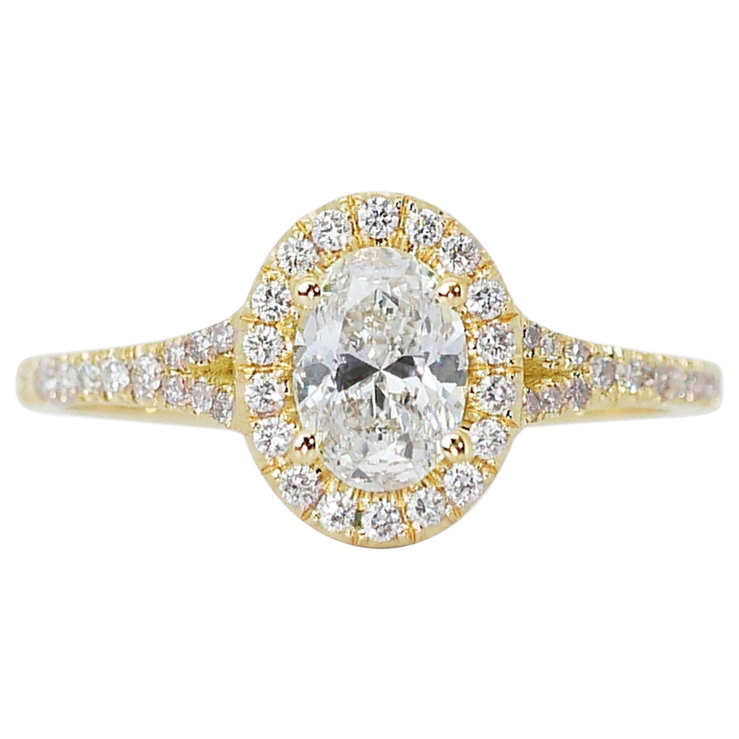 Atemberaubende 1,05 ct Ideal Cut Oval Diamond Halo Ring W / Split Shank
