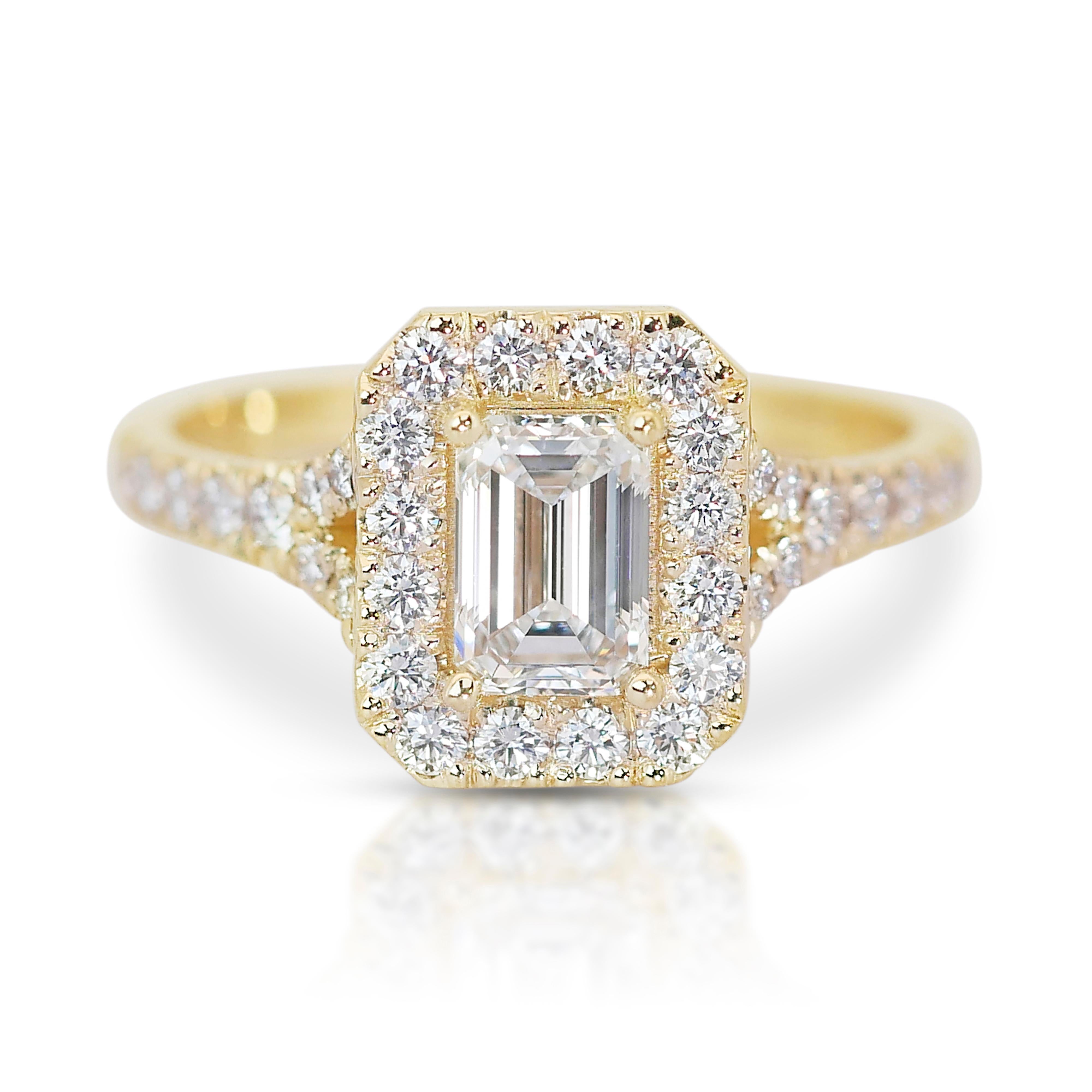 Stunning 1.15ct Diamonds Halo Ring in 18k Yellow Gold - GIA Certified 1