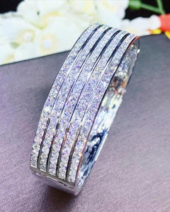 Certified 11, 78 Carats  Natural Diamonds 18k Gold Bracelet