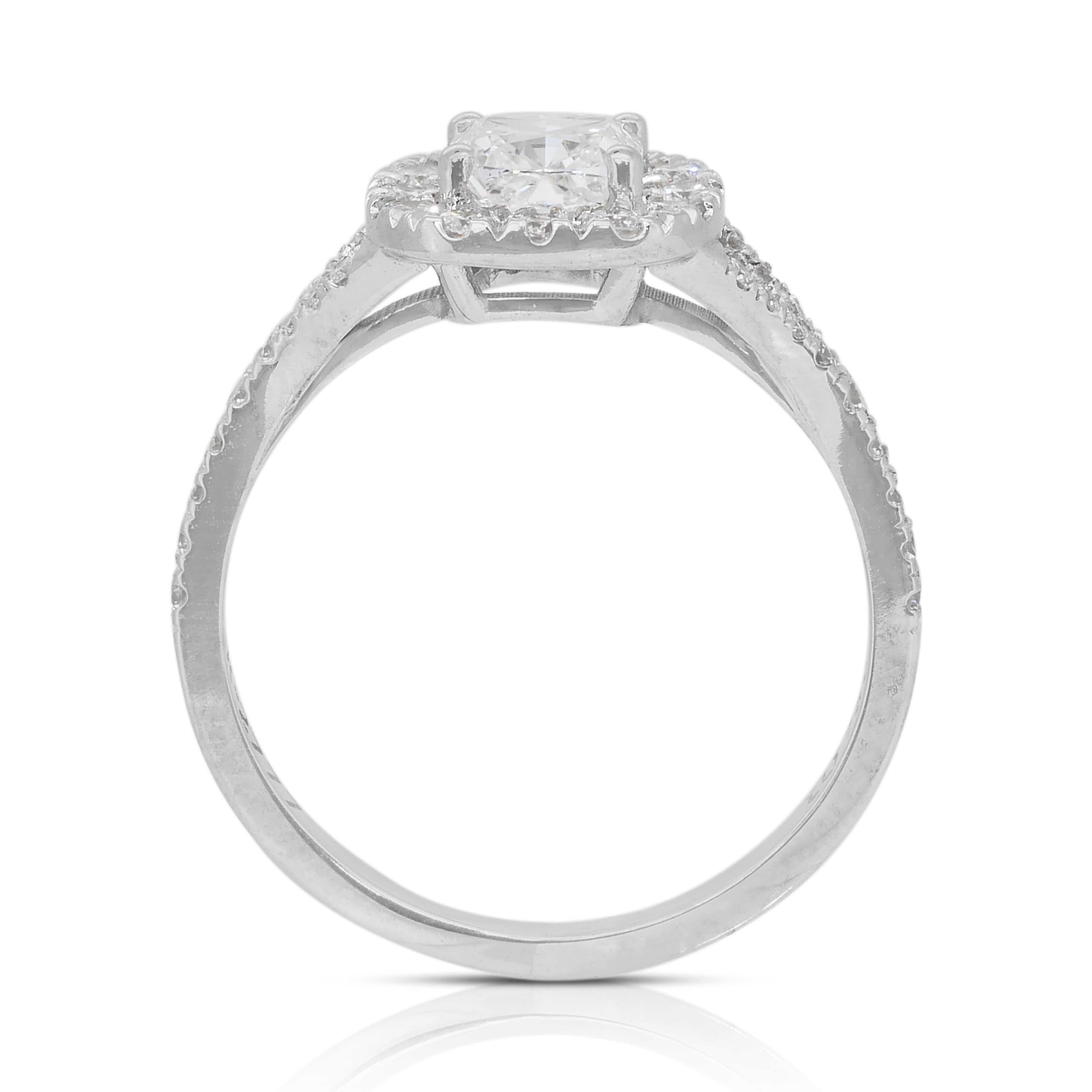 Stupendo anello aureolato con diamanti doppio taglio ideale eccellente da 1,23 carati in oro bianco 18 carati in vendita 4