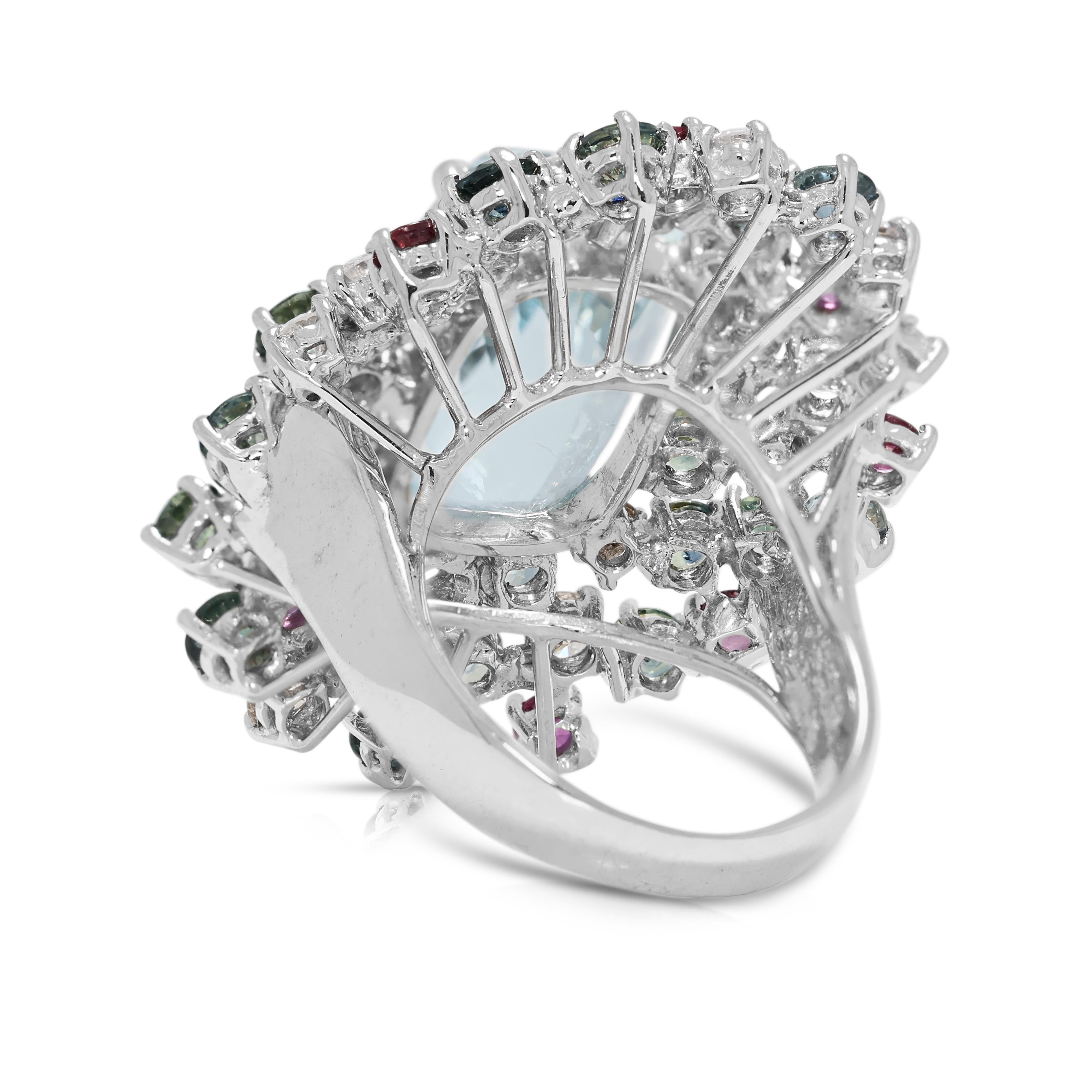 Atemberaubender 13,39ct Aquamarin, Diamant, Saphir & Rubin Cocktail Ring im Angebot 2