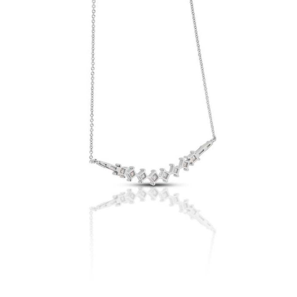 Women's Stunning 1.35 Carat Diamond Necklace in 18K White Gold For Sale