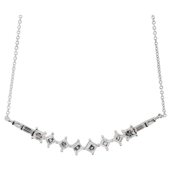 Stunning 1.35 Carat Diamond Necklace in 18K White Gold For Sale