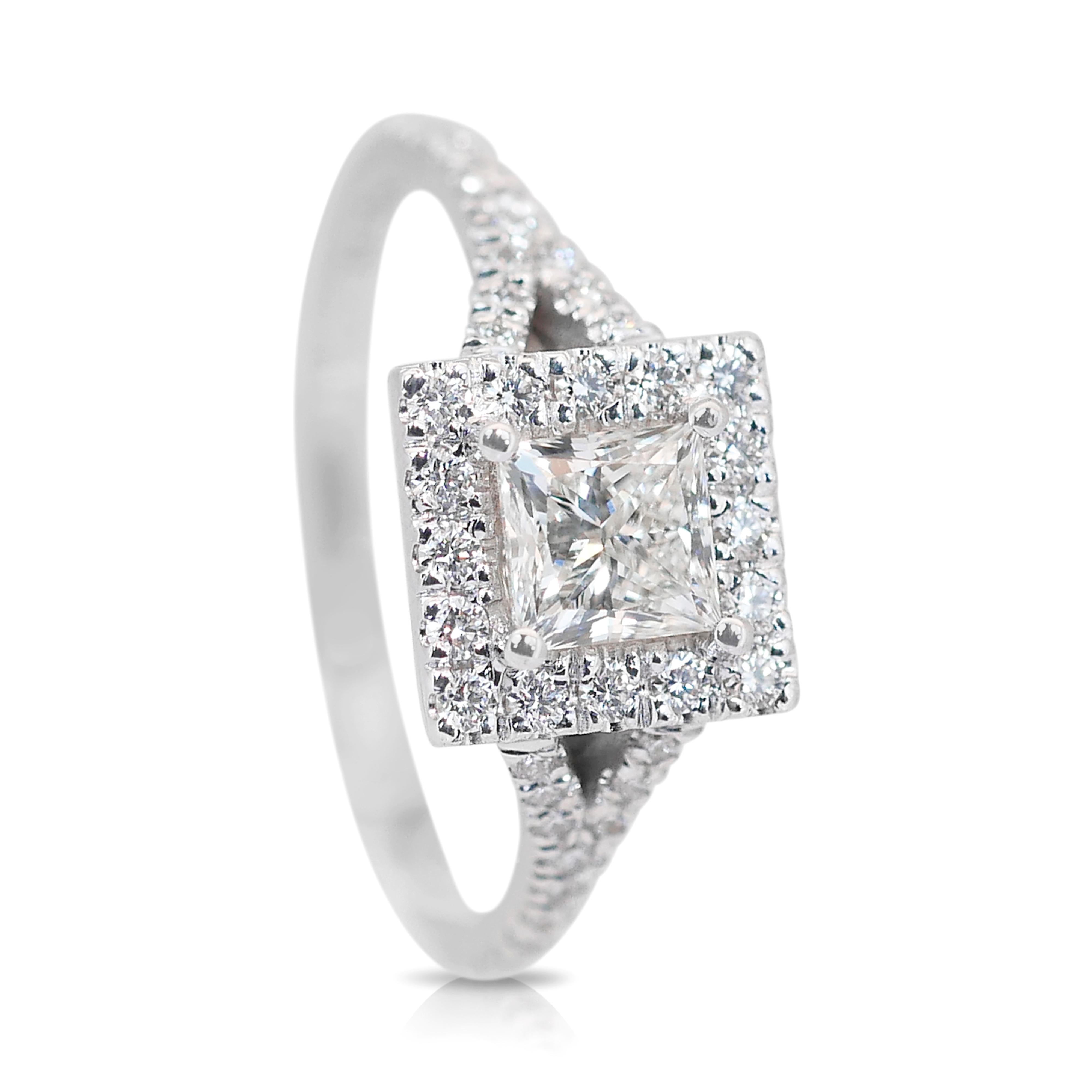 Stunning 1.35ct Double Excellent Ideal Cut Diamonds Halo Ring in 18k White Gold For Sale 2