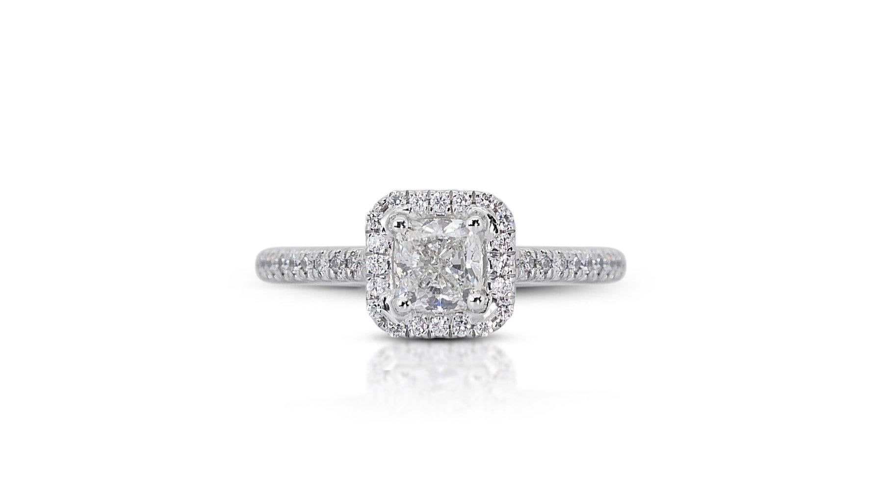 Stupendo anello aureolato con 1,37 carati di diamanti in oro bianco 18 carati - Certificato GIA in vendita 3