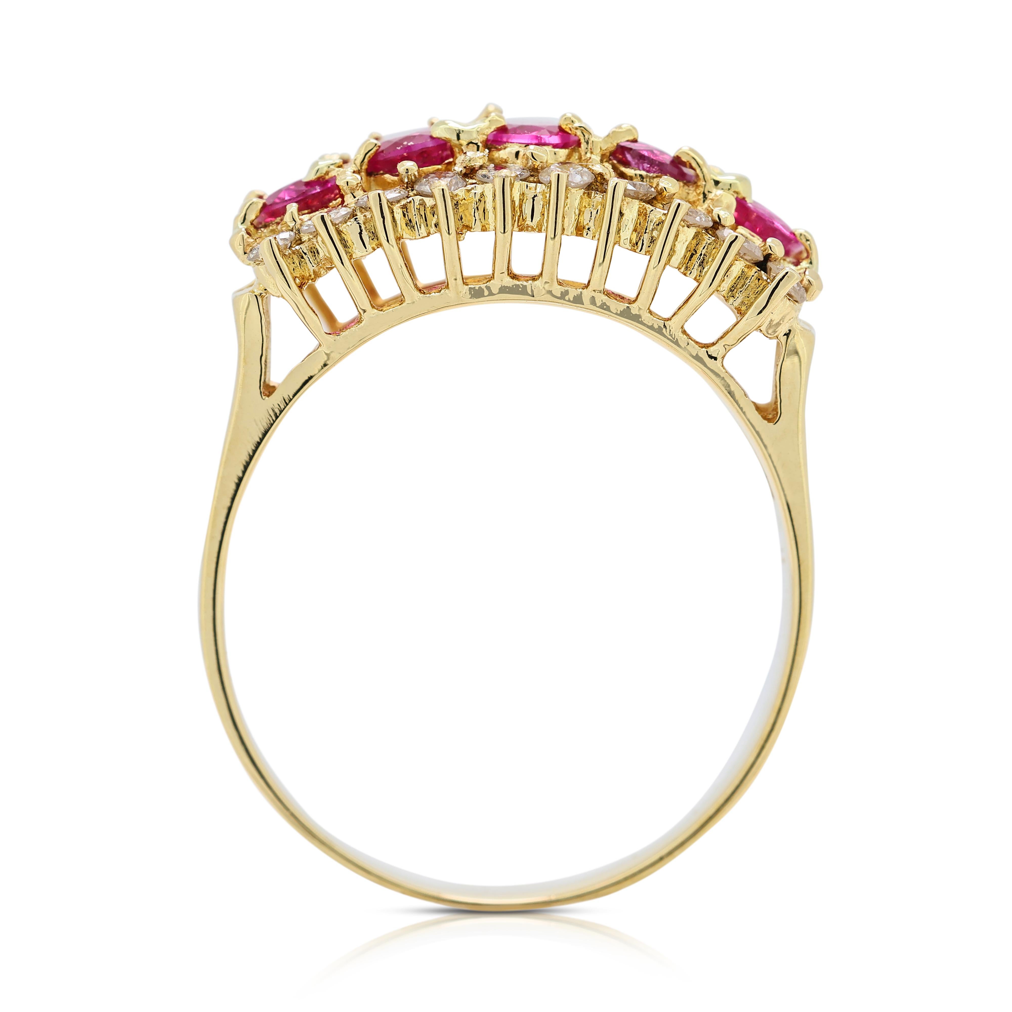 Superbe bague en or jaune 18 carats avec rubis et diamants de 1,39 carat en vente 2