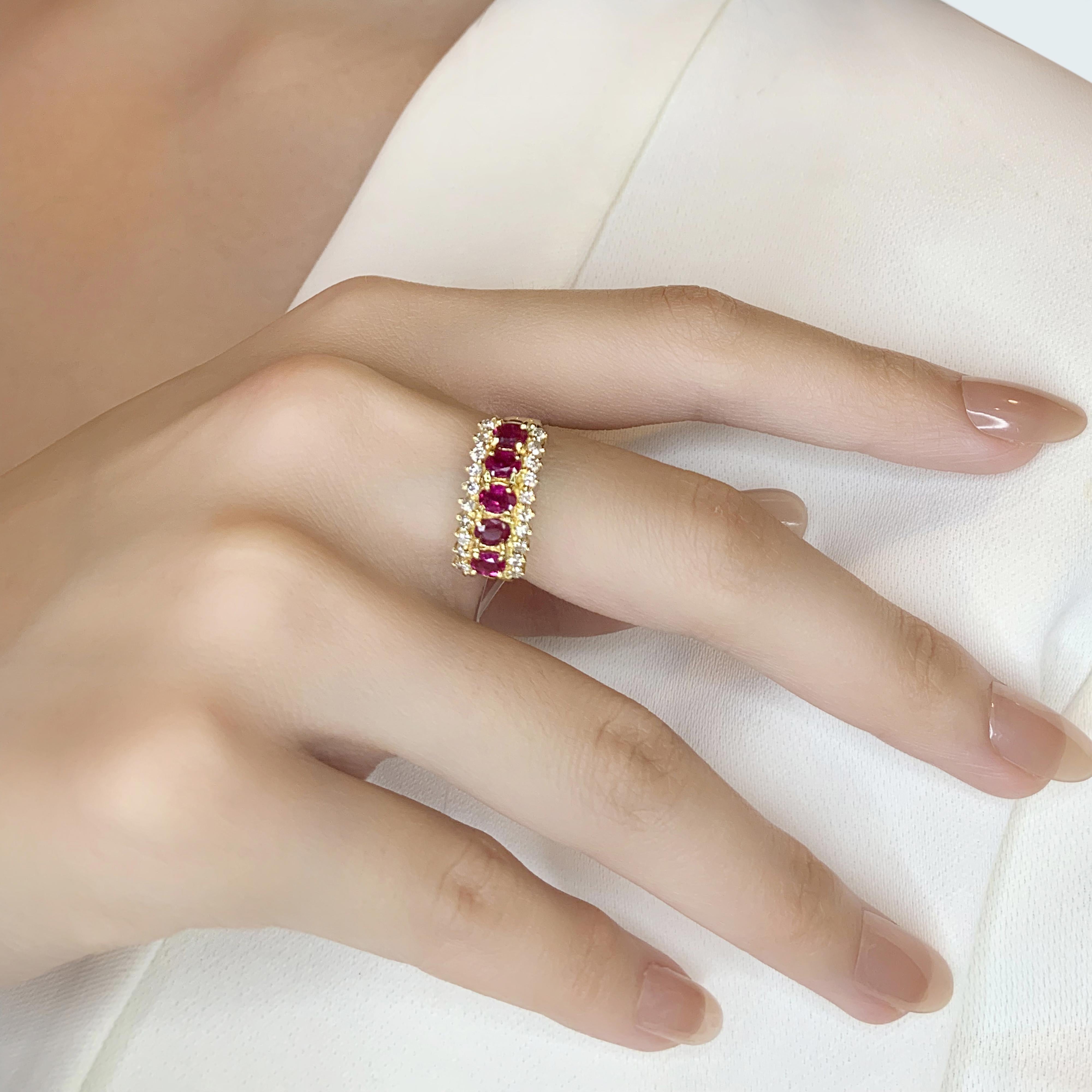 Superbe bague en or jaune 18 carats avec rubis et diamants de 1,39 carat en vente 3