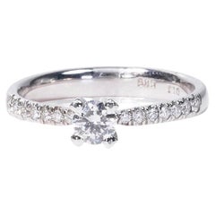 Stunning 14 Kt. White Gold Pave Ring, 0.17 Ct Diamonds, AIG Certificate