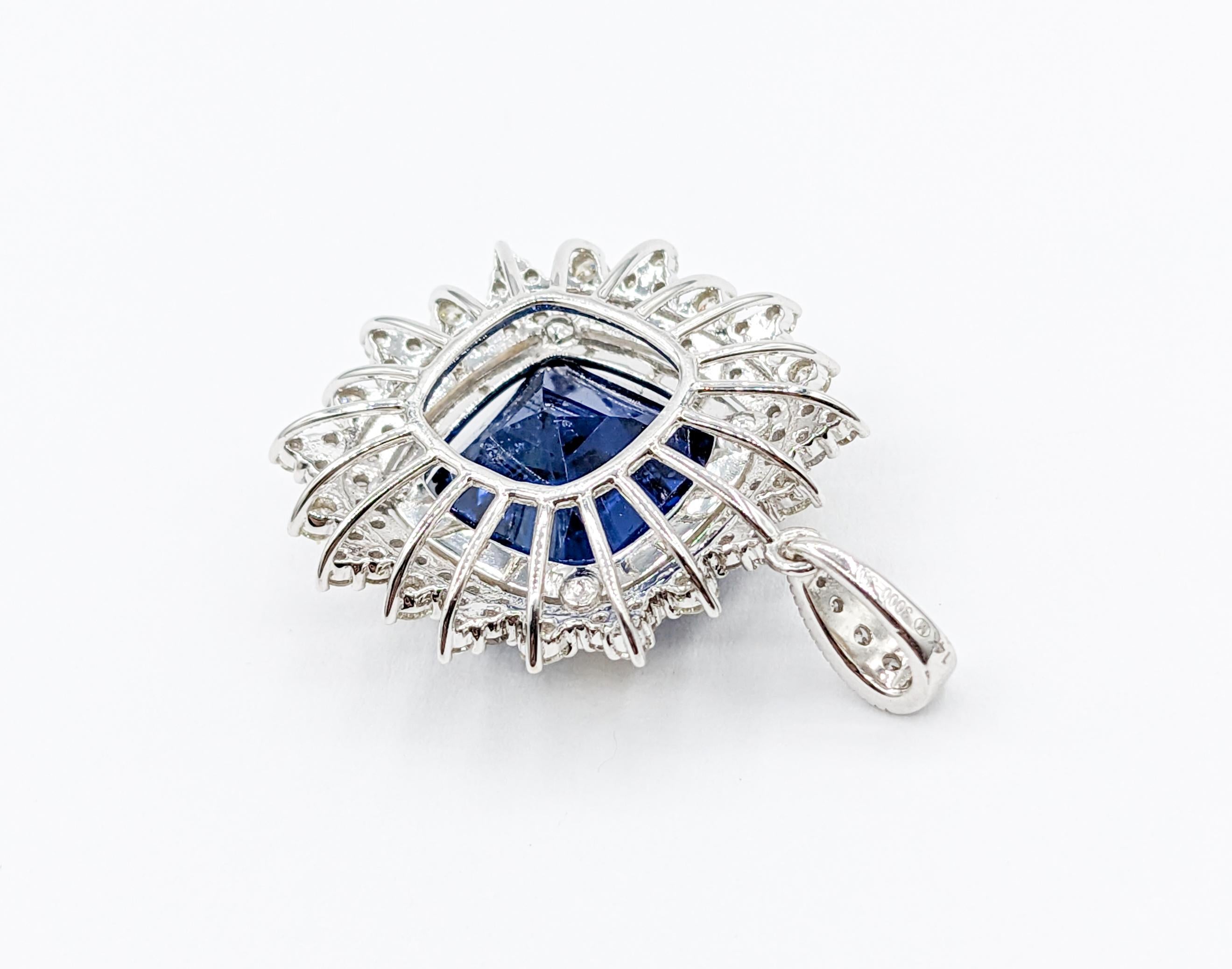 Contemporary Stunning 14.2ct Sapphire Pendant with Diamond Halo in 14kt White Gold For Sale