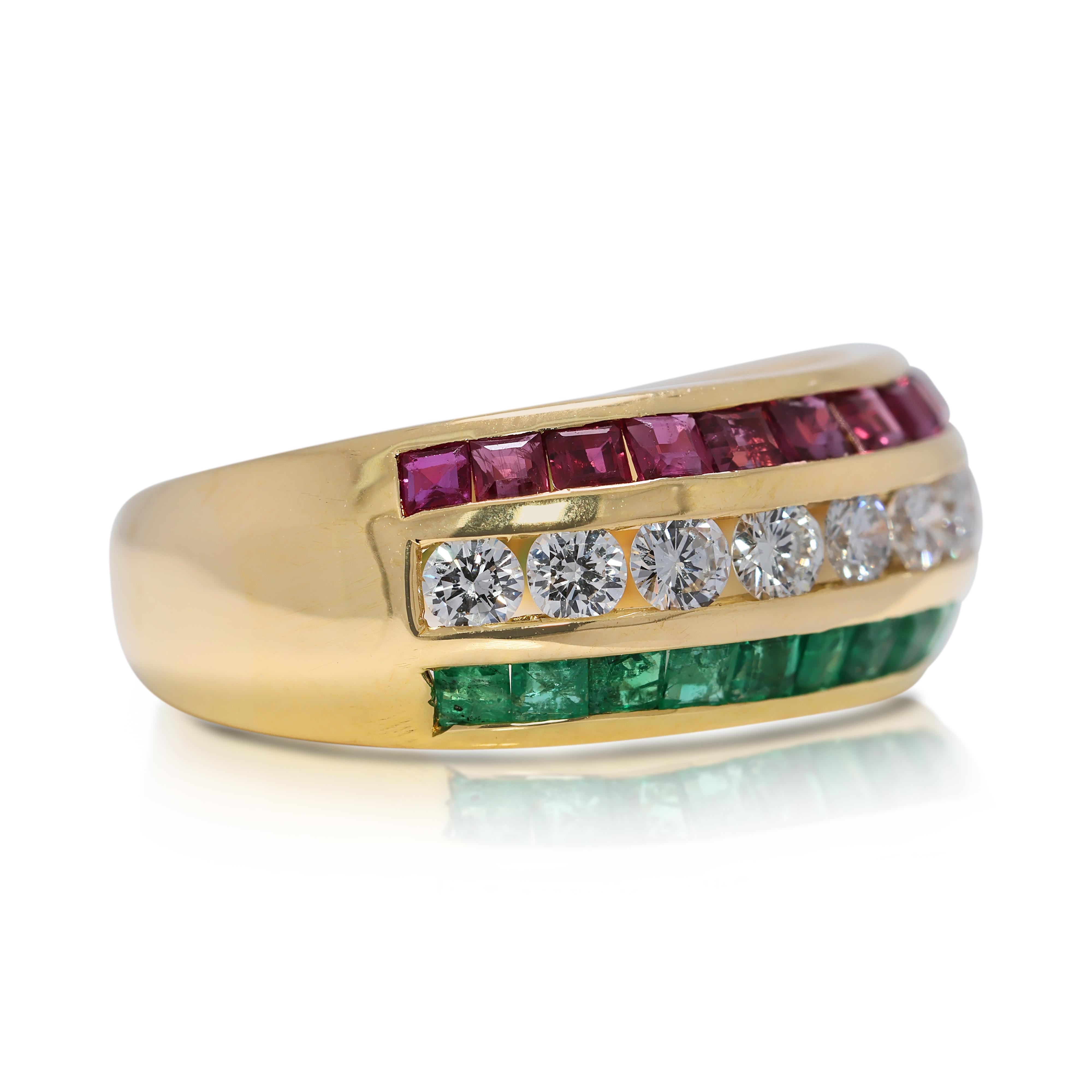 Impresionante anillo de oro amarillo de 18 quilates con rubí, esmeralda y diamantes naturales de 1,45 quilates Corte princesa en venta