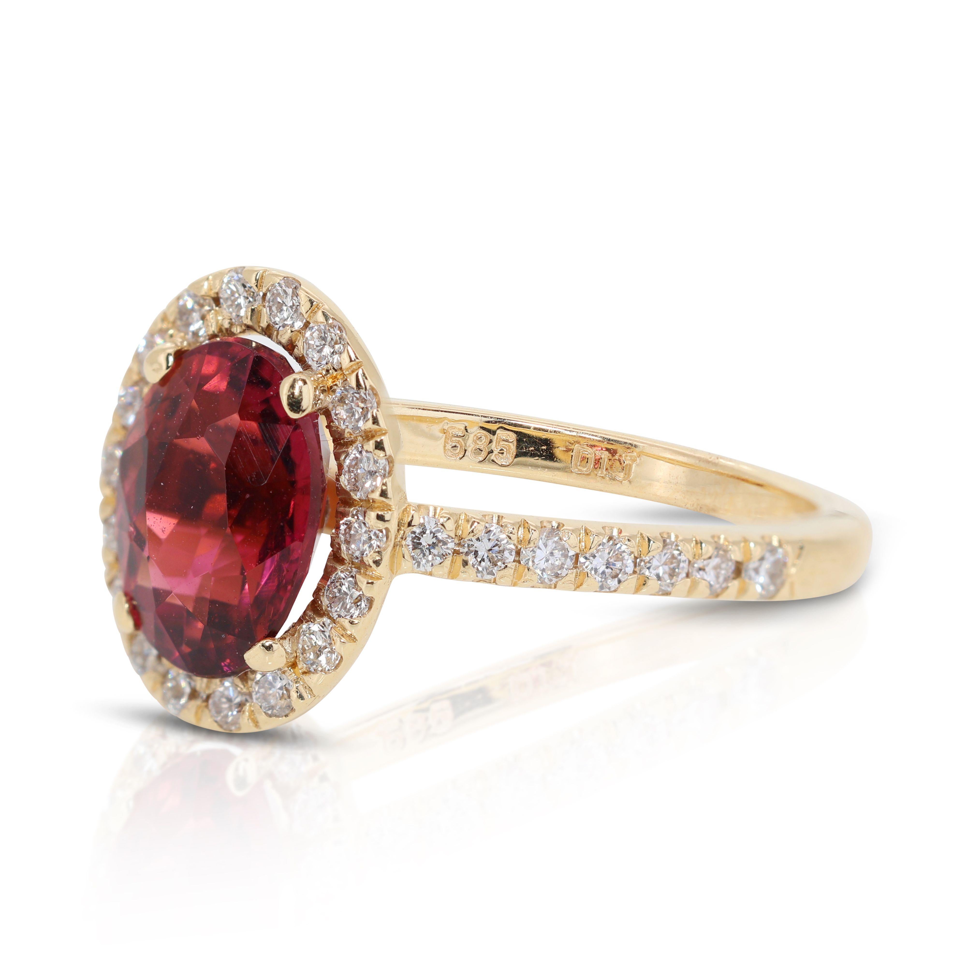 Women's Stunning 1.45ct Tourmaline Pave Ring with Side Diamonds For Sale