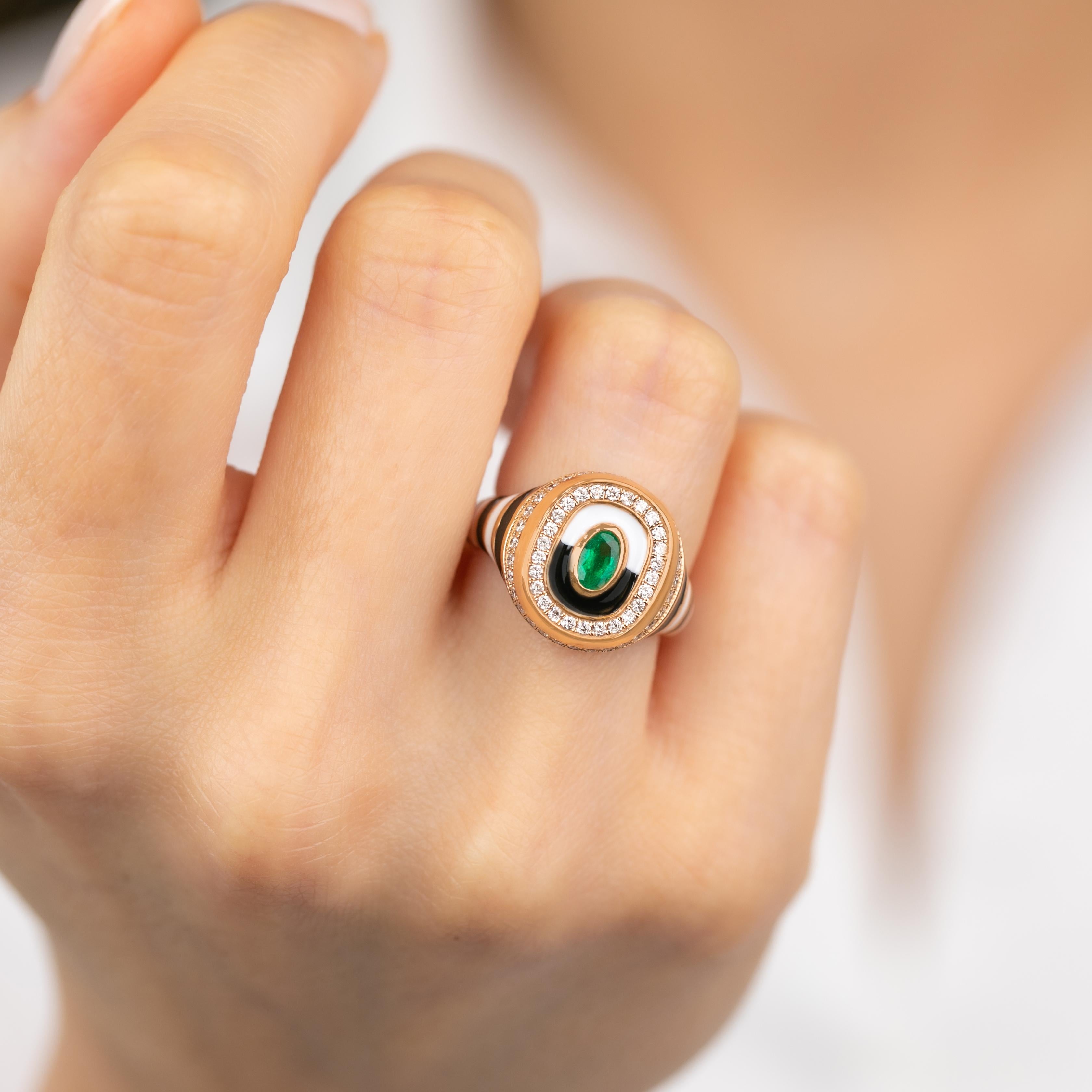 Oval Cut Stunning 925 Silver Emerald Ring Colorful Enameled Ring , Gemstone Jewelry For Sale