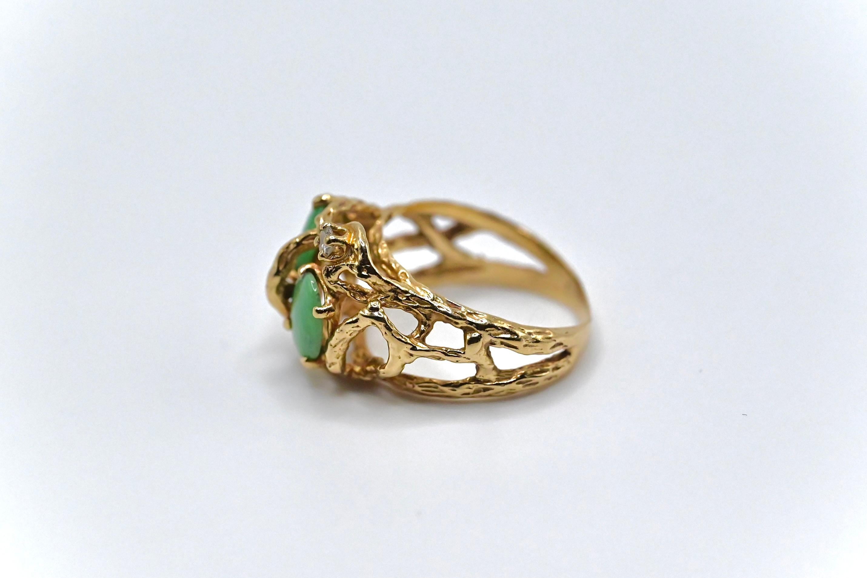 Stunning 14k Yellow Gold & Apple Green Jade Ring 1