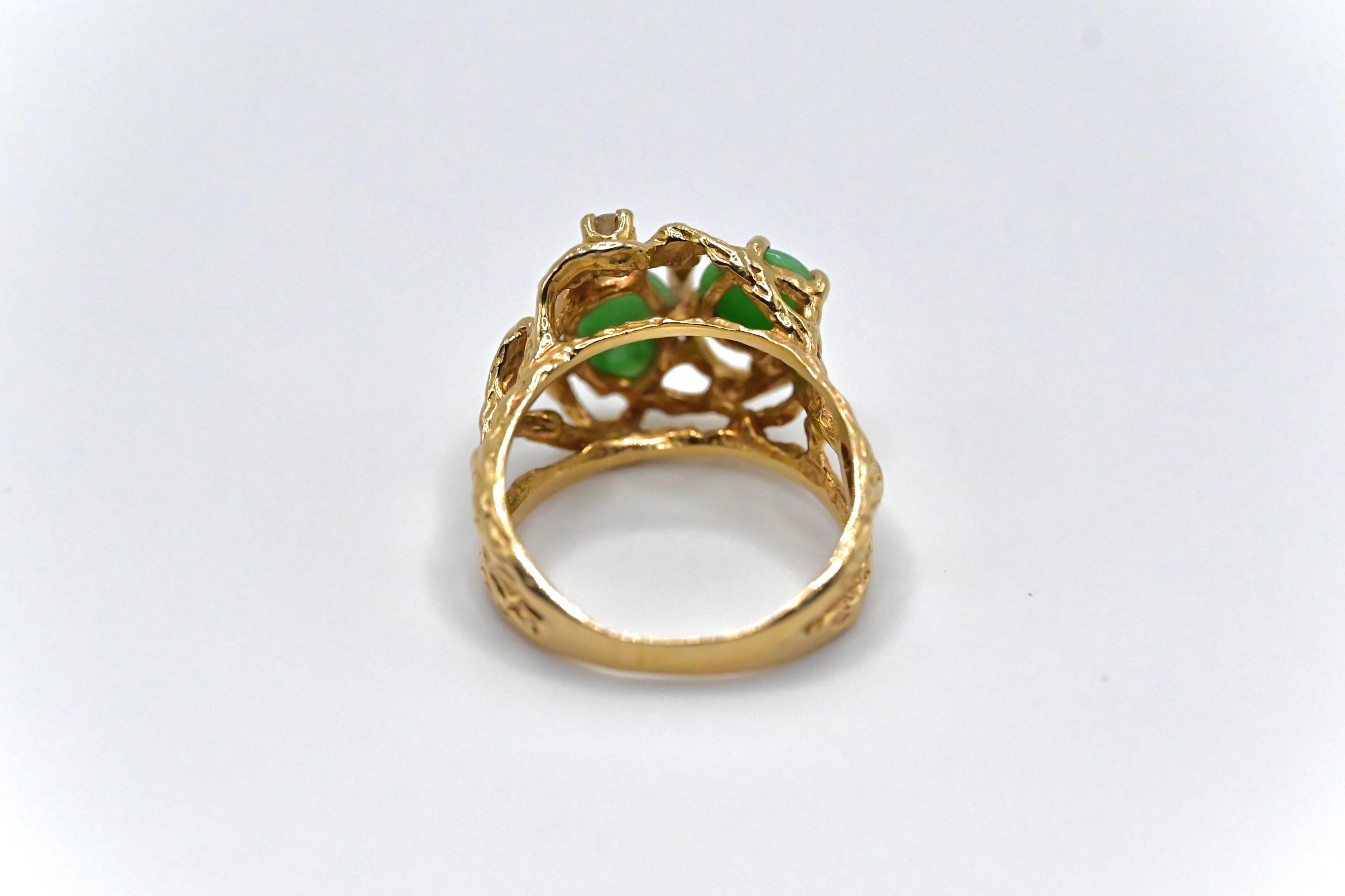 Stunning 14k Yellow Gold & Apple Green Jade Ring 3
