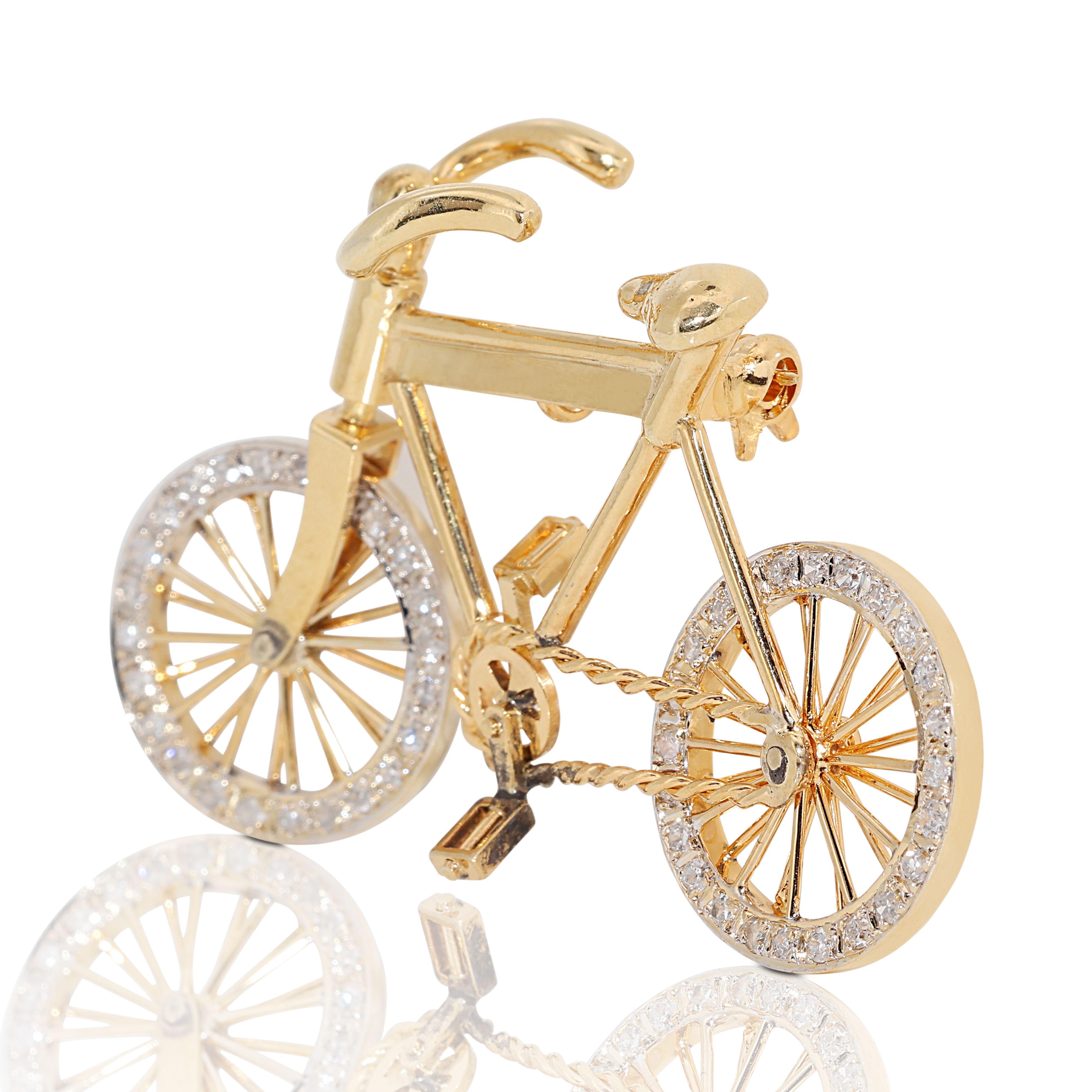 Stunning 14k Yellow Gold Bicycle Brooch with 0.78ct Natural Diamonds In New Condition For Sale In רמת גן, IL