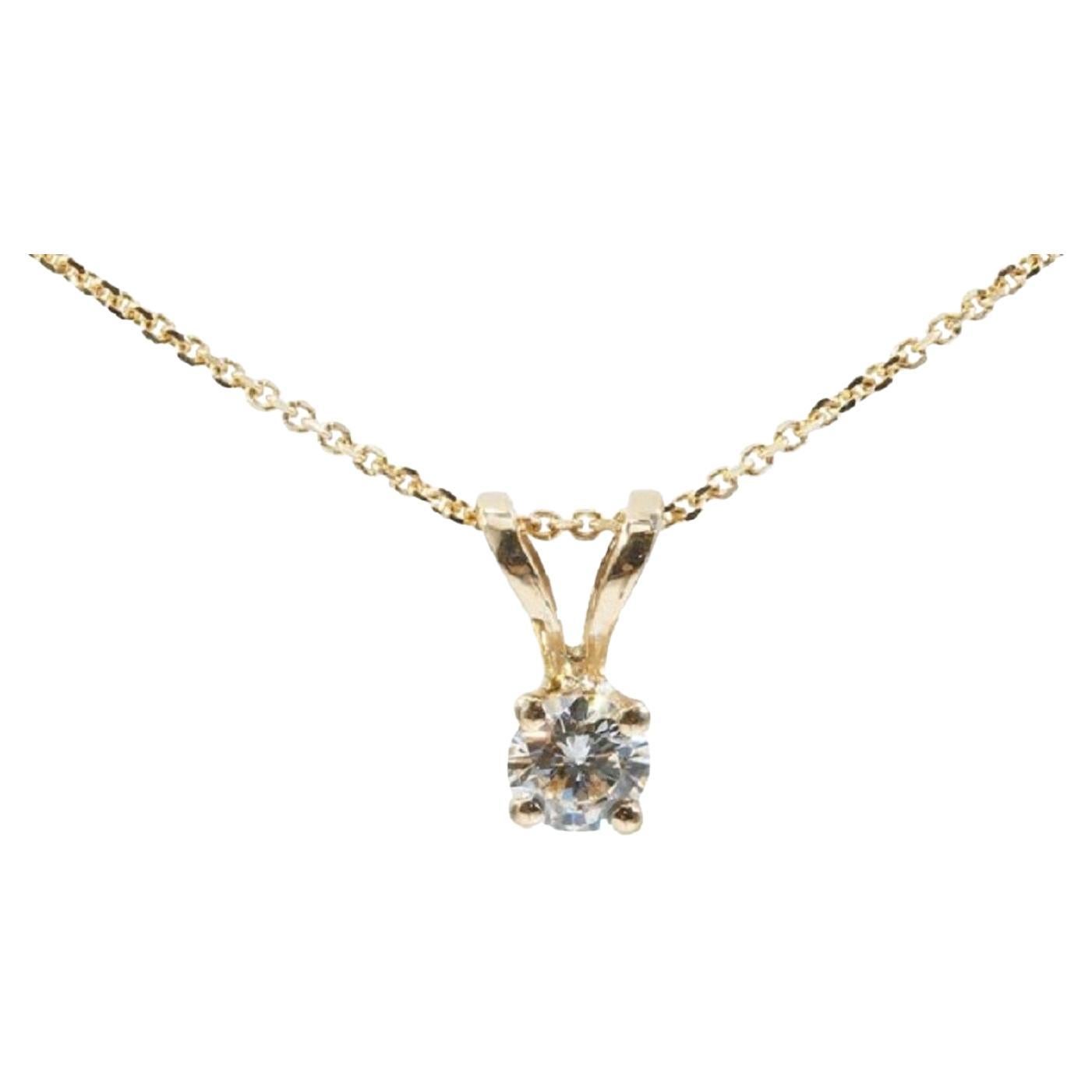Stunning 18k Yellow Gold Pendant with Chain with 0.48 Natural Diamonds
