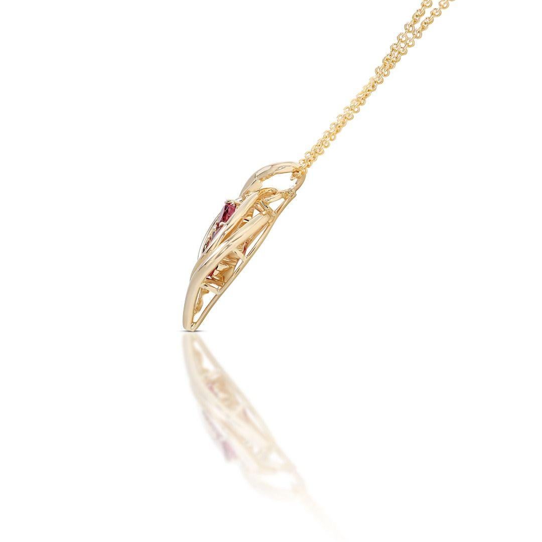 Stunning 14K Yellow Gold Pendant with 0.5 ct Natural Rubies NGI Cert. In New Condition For Sale In רמת גן, IL