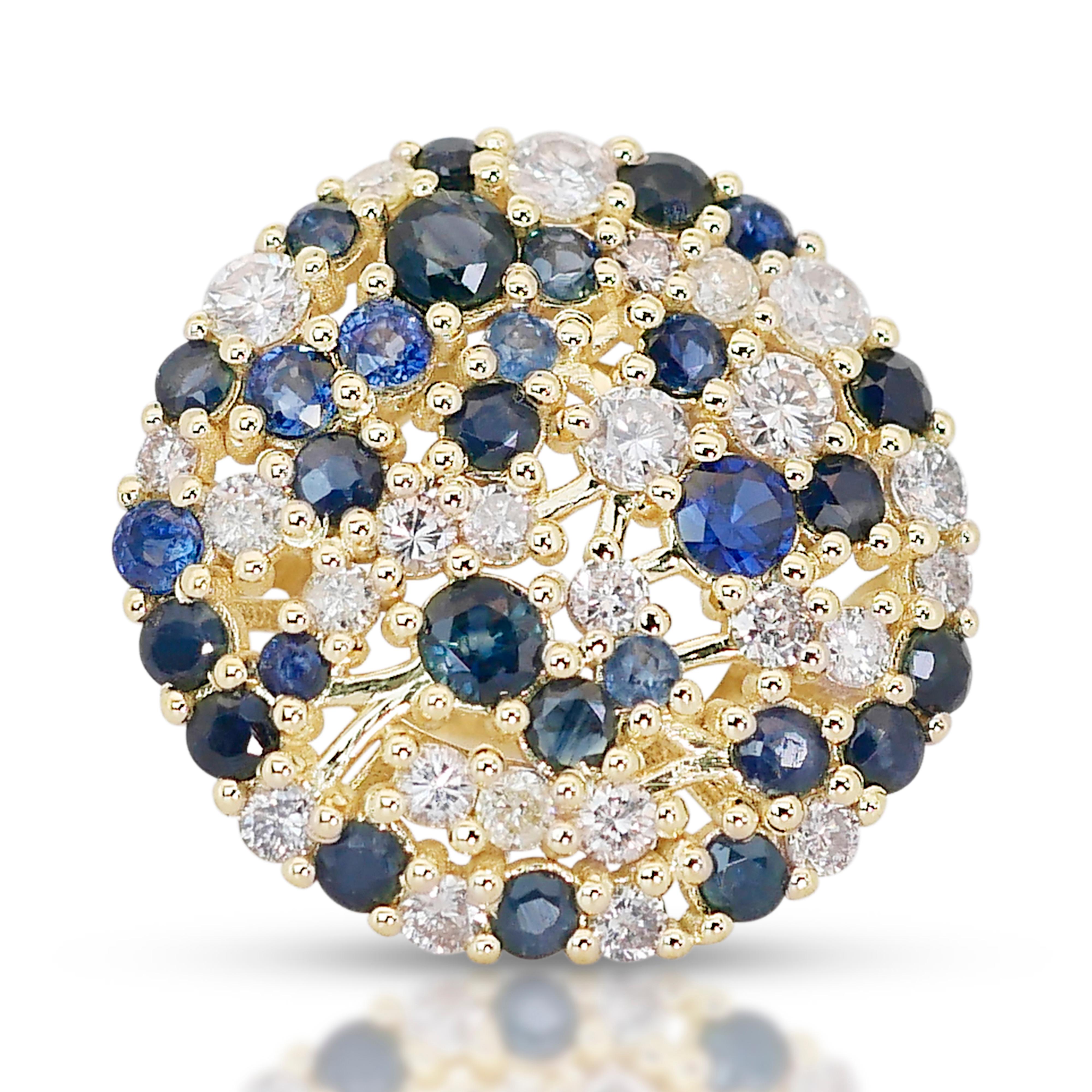 Brilliant Cut Stunning 14k Yellow Gold Sapphire and Diamond Halo Ring w/4.39 ct -AIG Certified For Sale