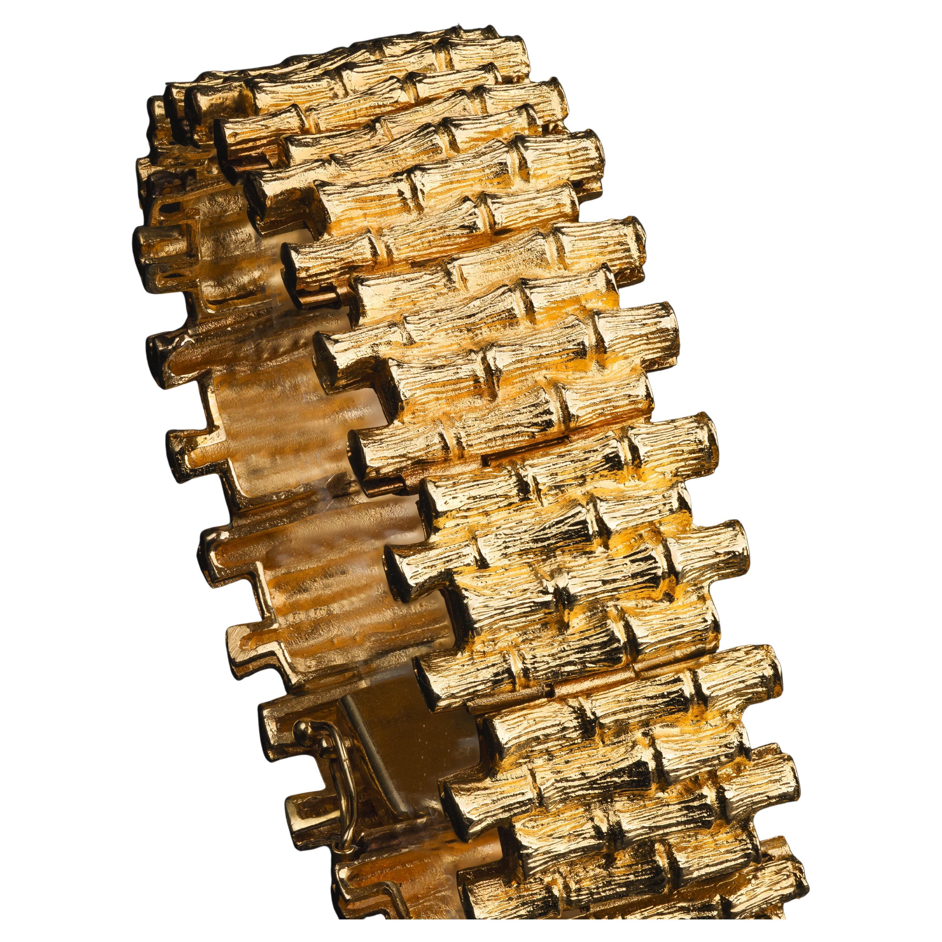Stupendo bracciale largo di bambù in oro giallo 14k in vendita