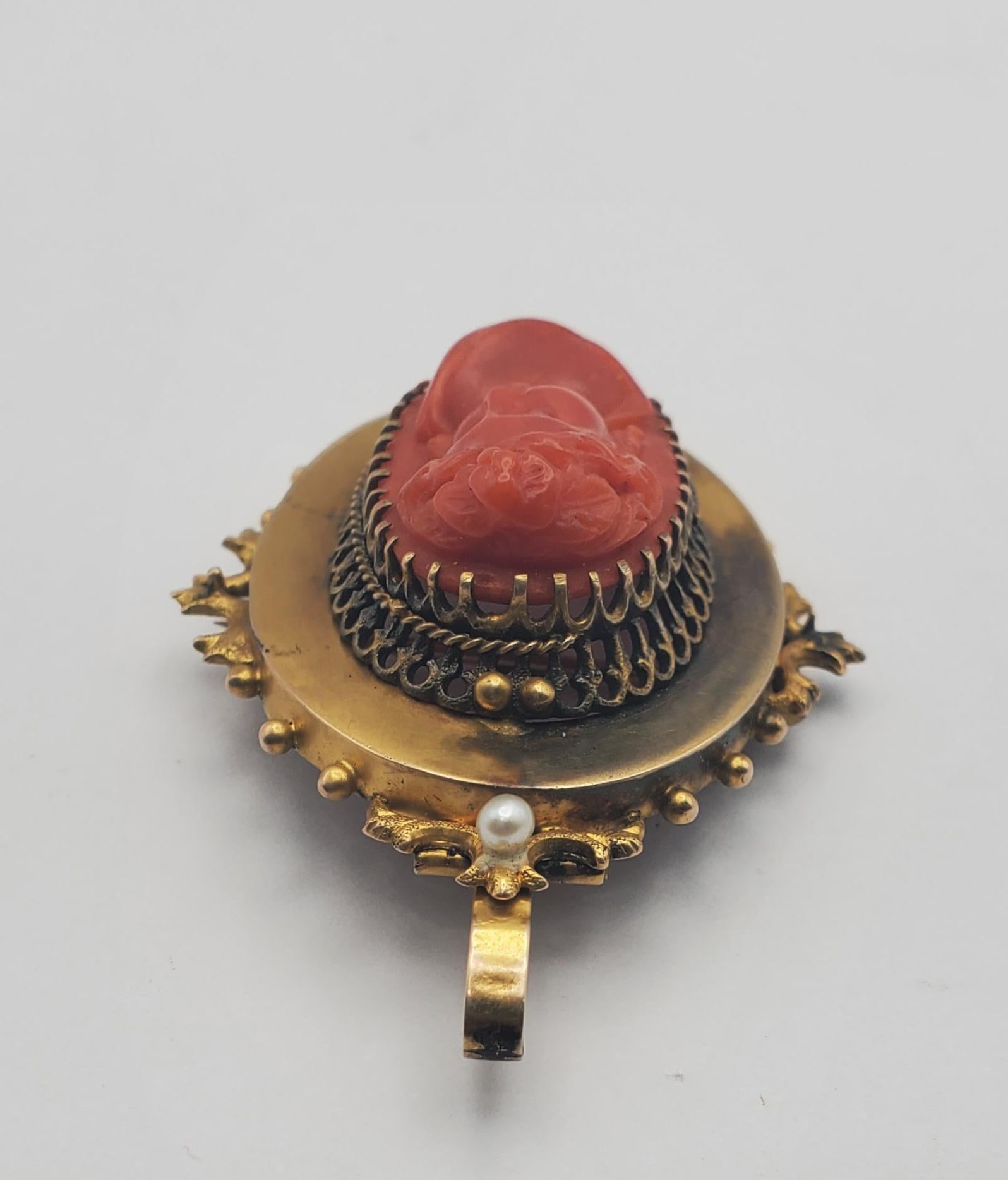 Oval Cut Stunning 14Y Victorian Mediterranean Coral Pendant/Brooch  For Sale